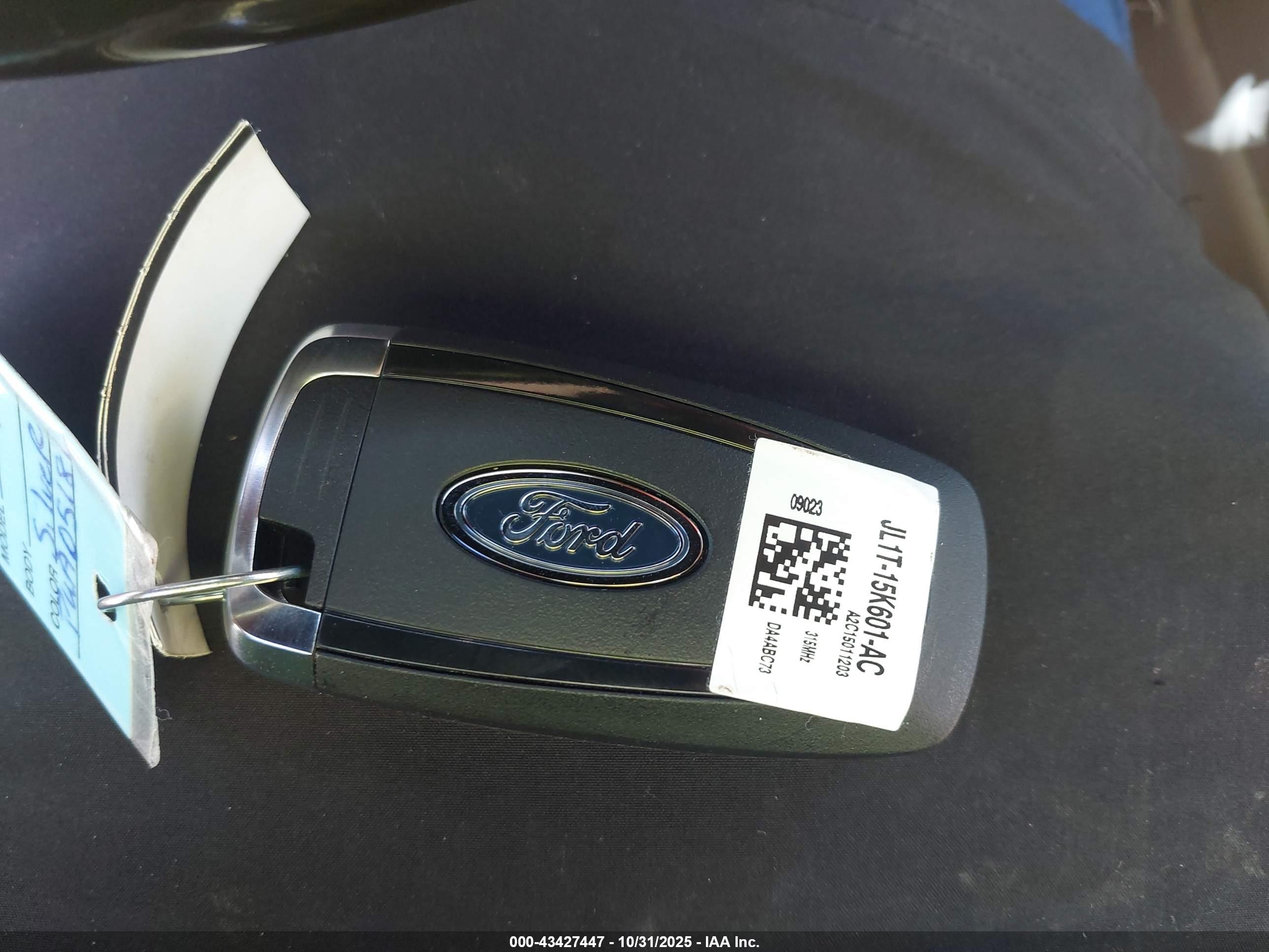 FORD ESCAPE image 11