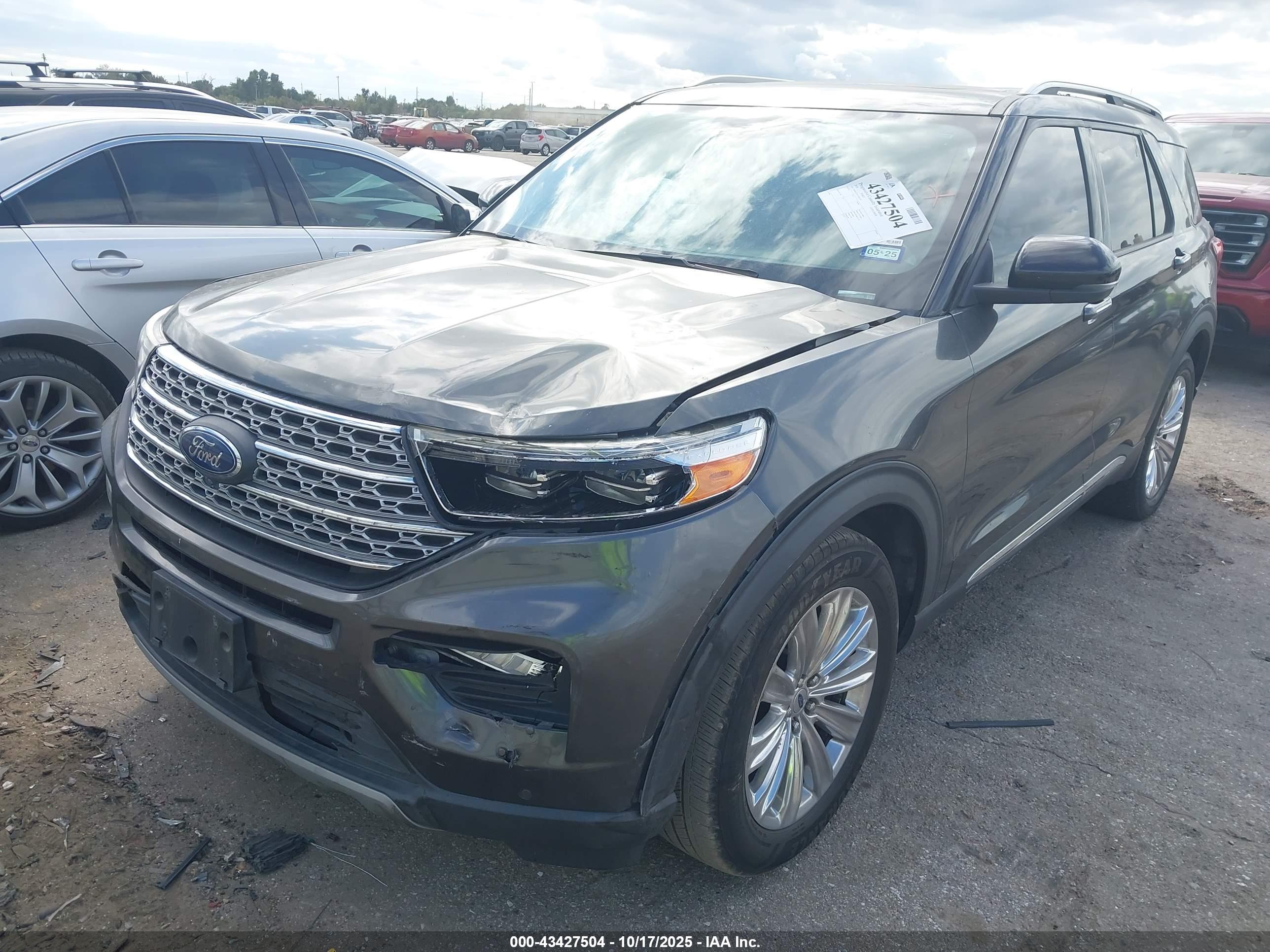 FORD EXPLORER image 2