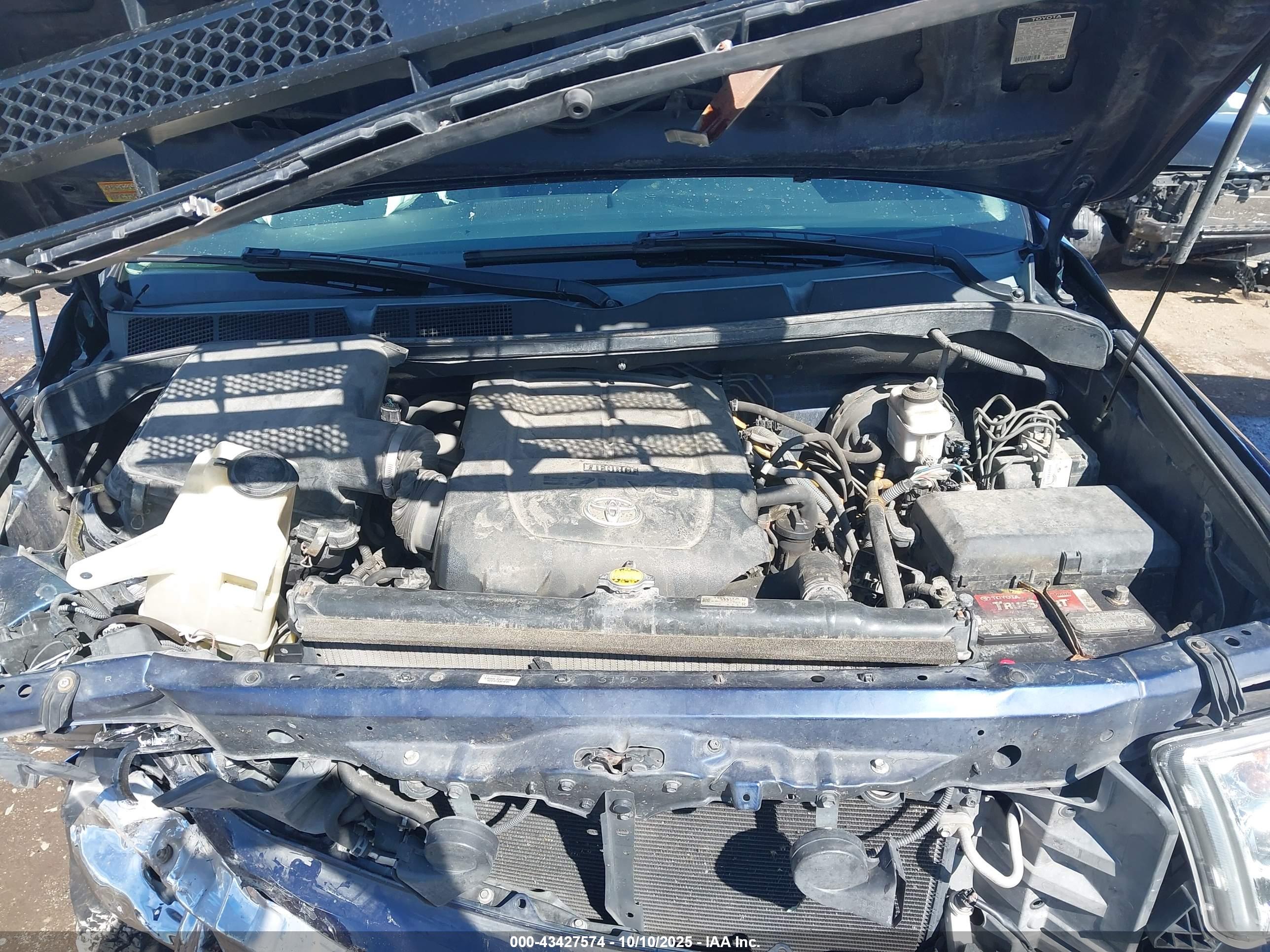 TOYOTA TUNDRA image 10