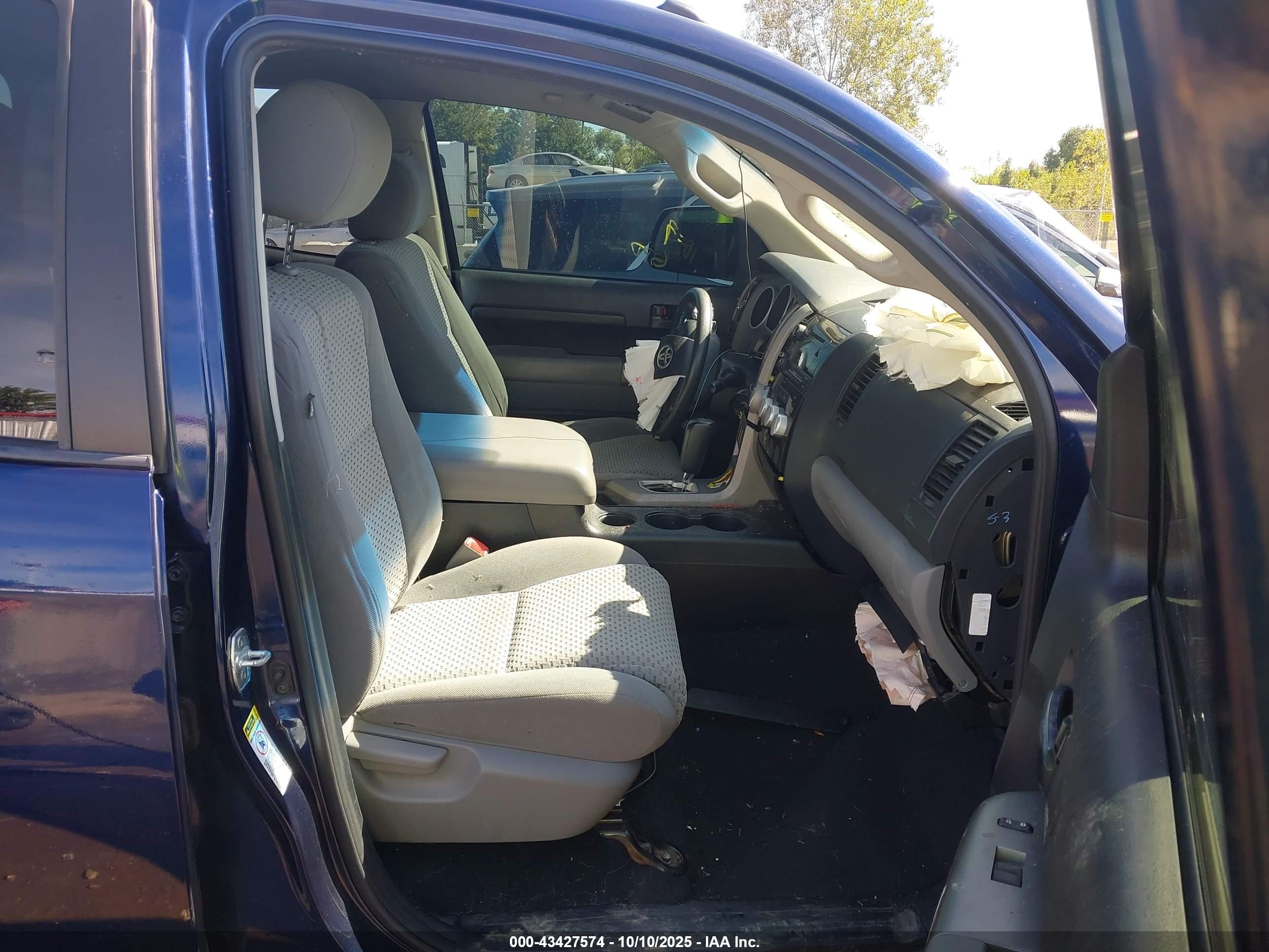 TOYOTA TUNDRA image 5