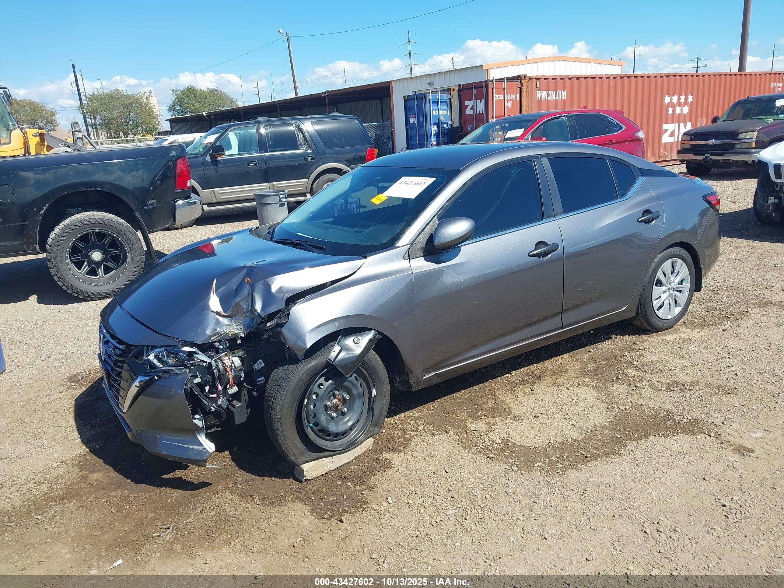 NISSAN SENTRA image 2