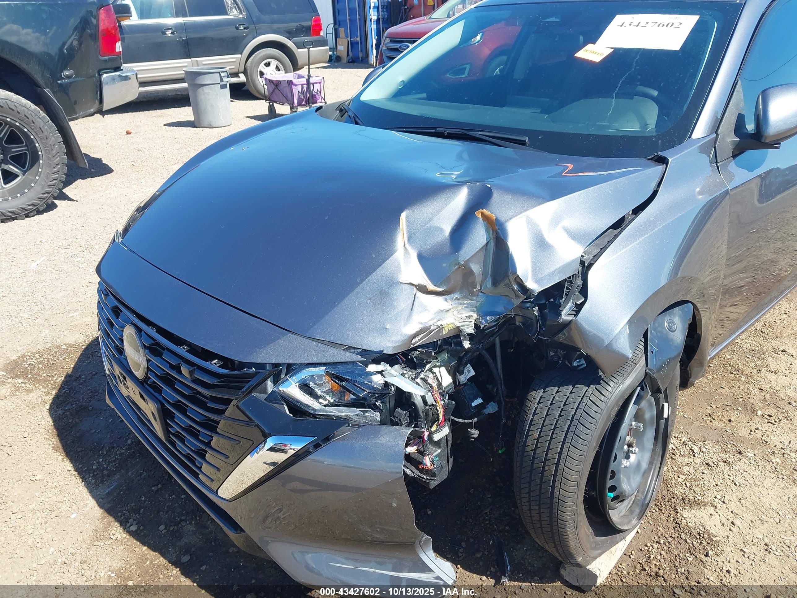 NISSAN SENTRA image 6