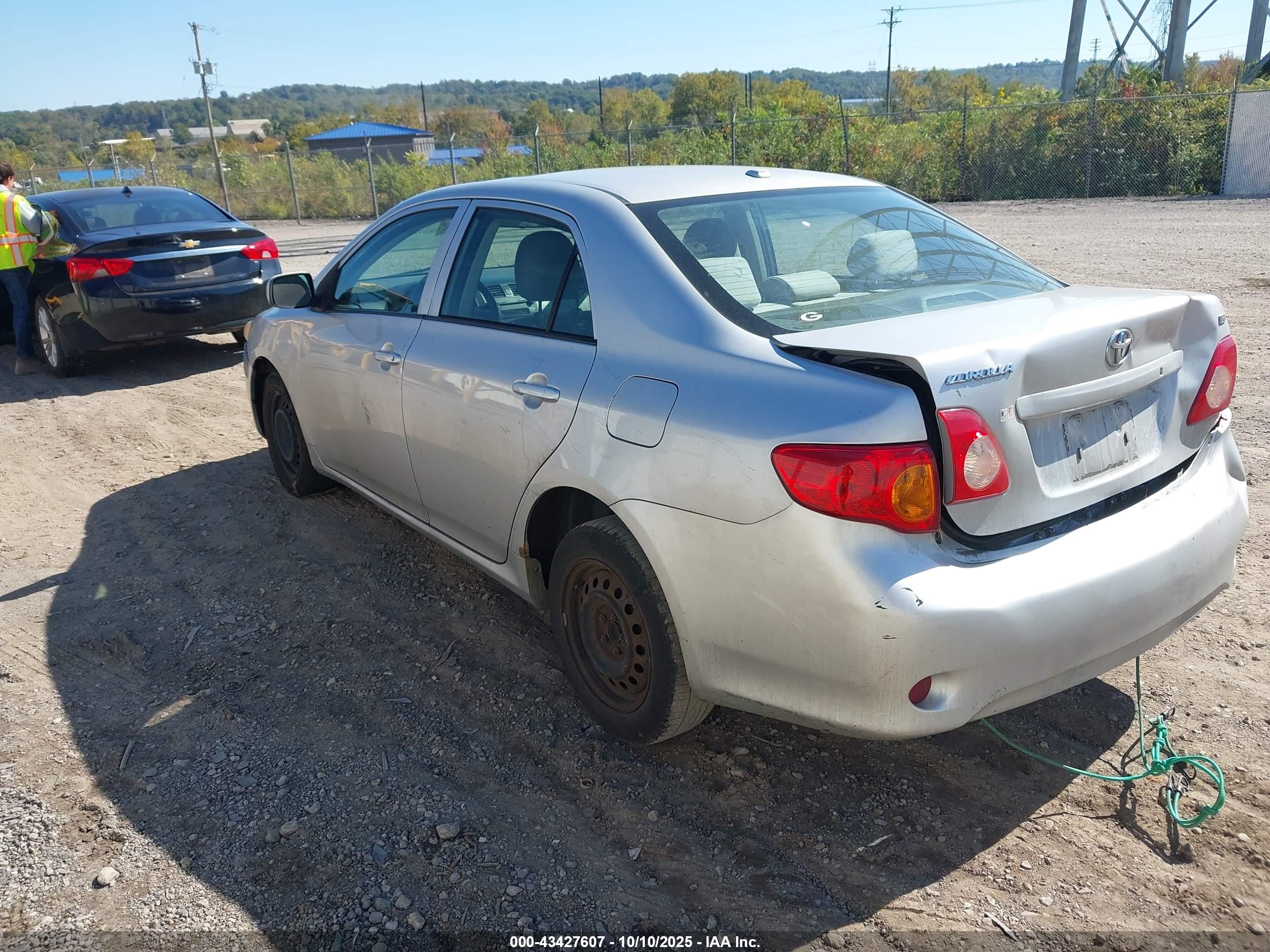 TOYOTA COROLLA image 3