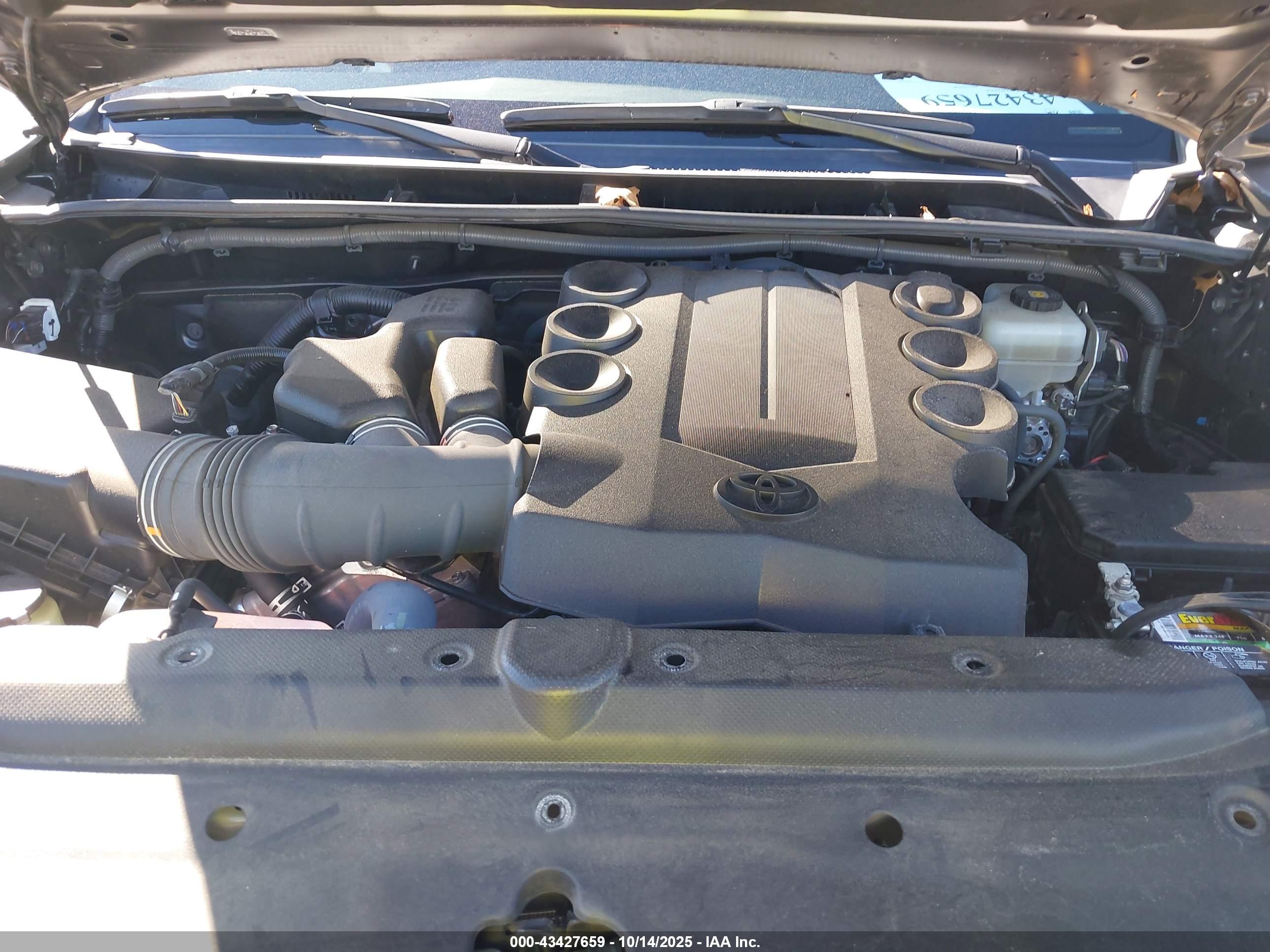 TOYOTA 4RUNNER image 10