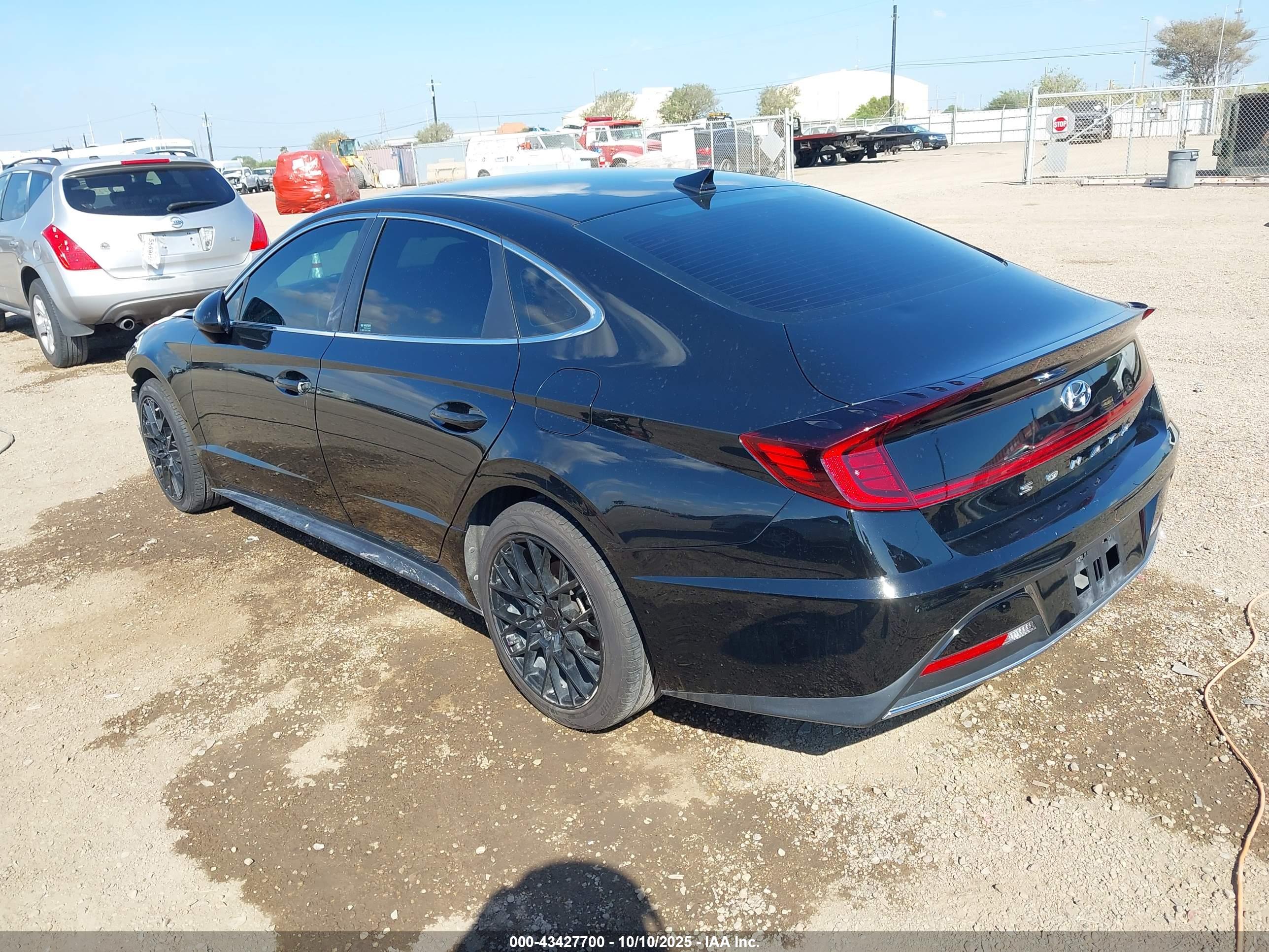HYUNDAI SONATA image 3