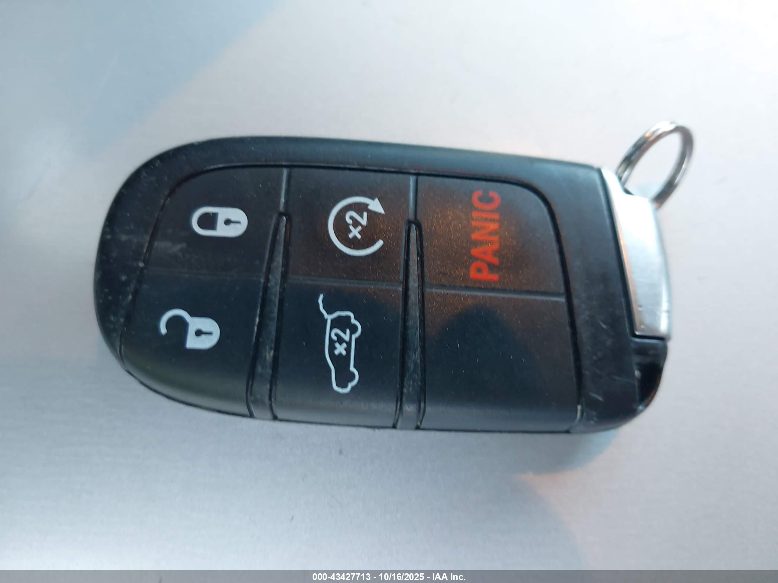 JEEP GRAND image 11