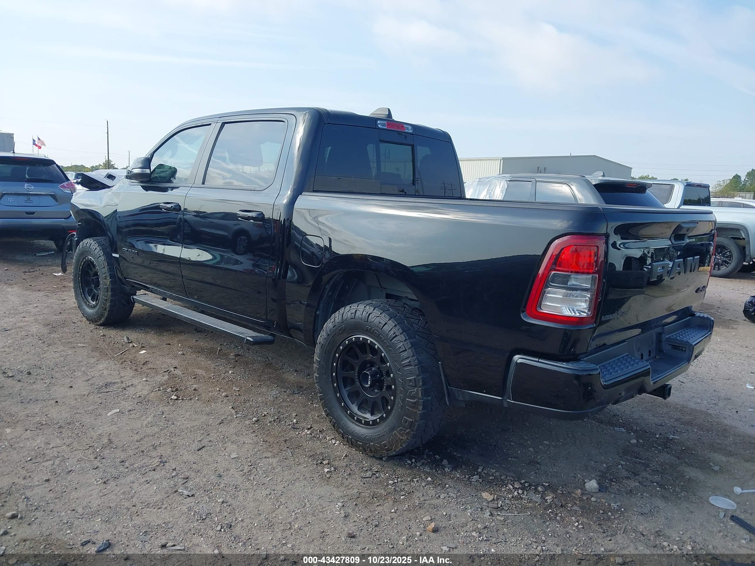 RAM 1500 image 3