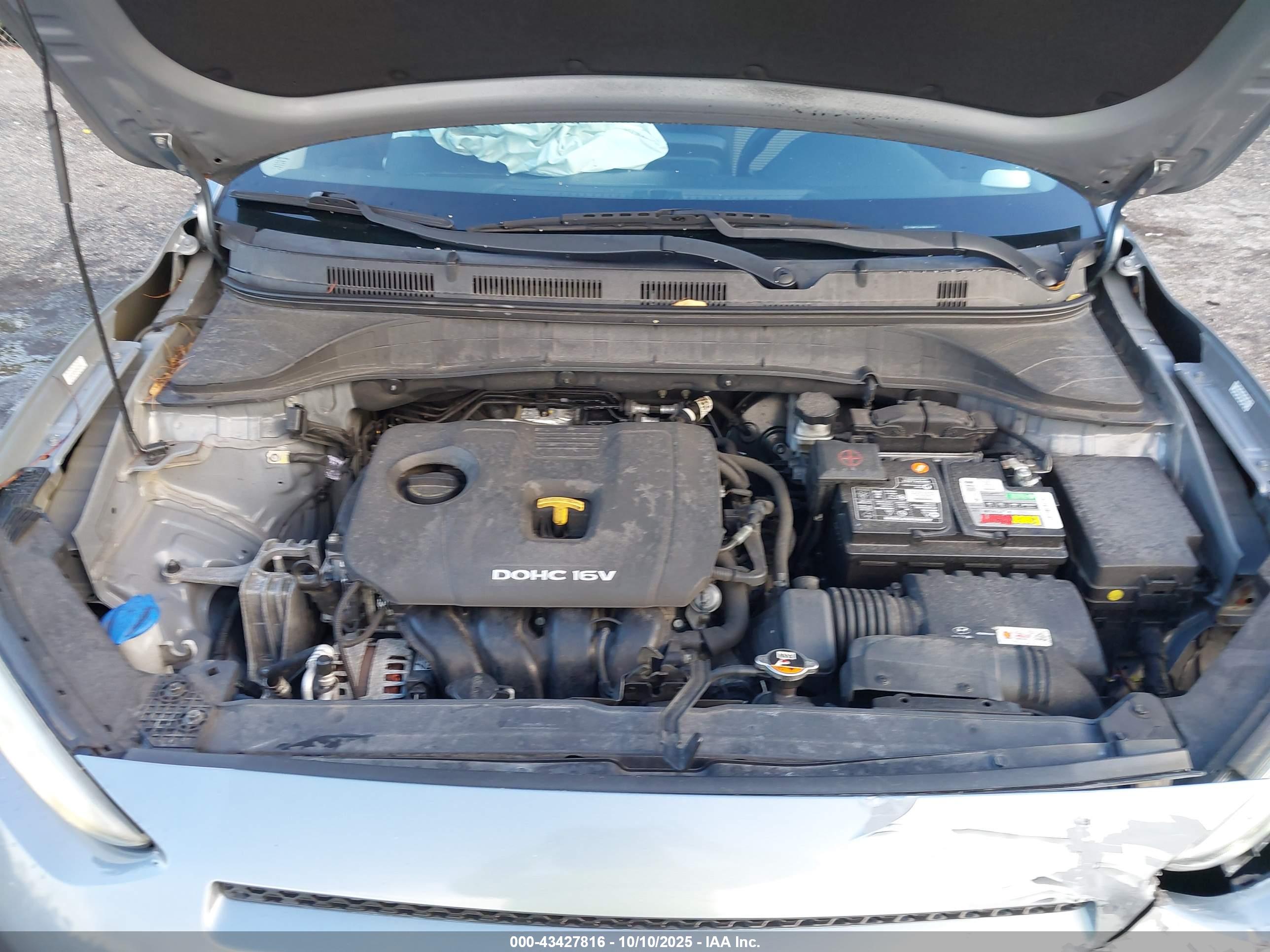 HYUNDAI KONA image 10