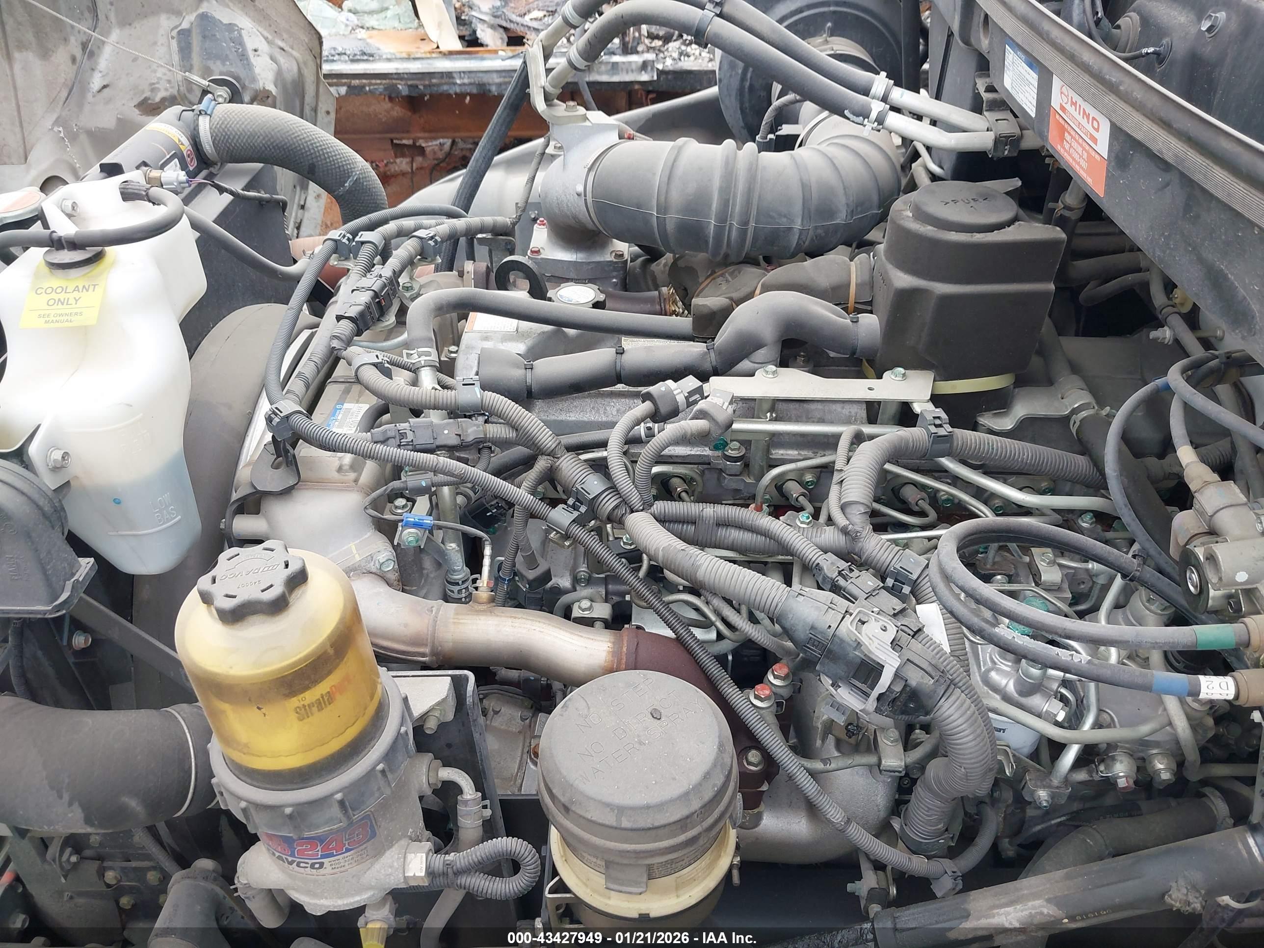 HINO 258/268 image 10