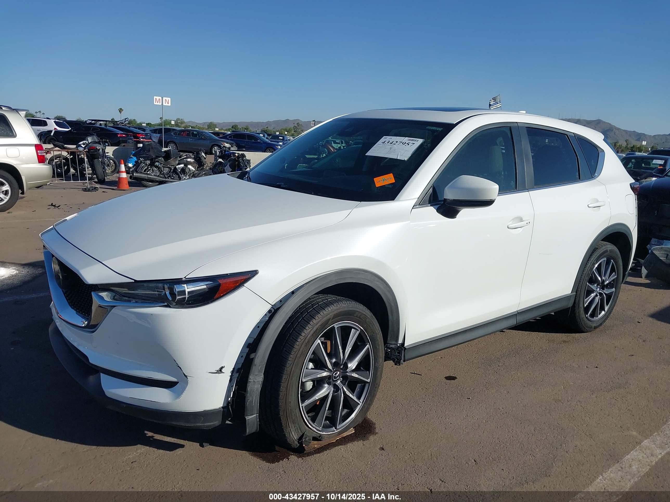 MAZDA CX-5 image 2