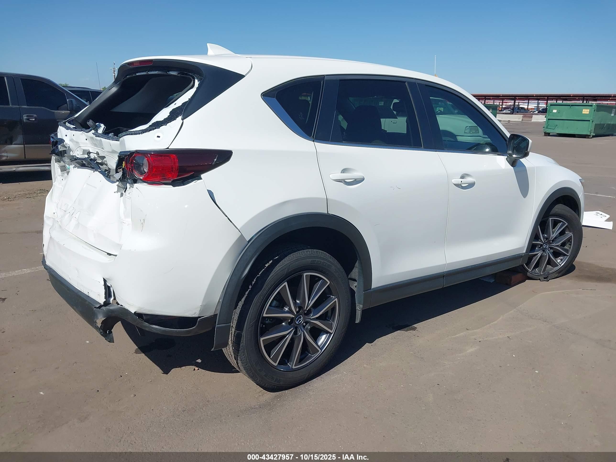 MAZDA CX-5 image 4
