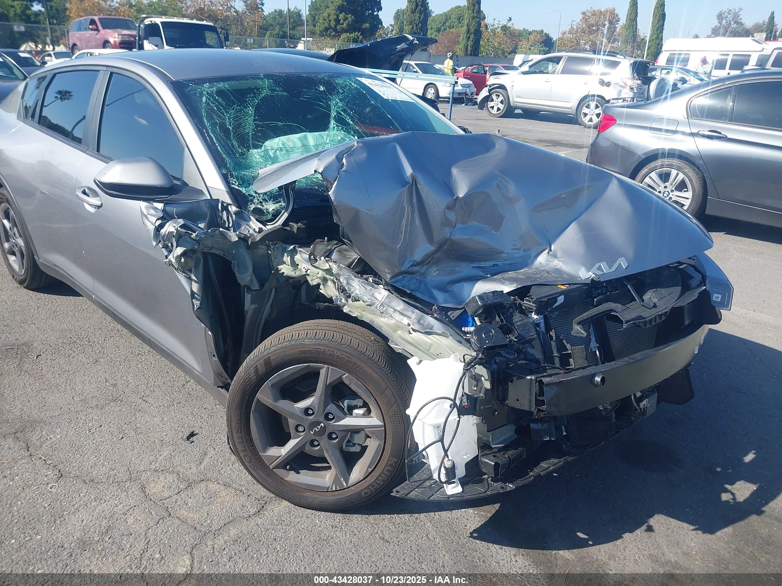 KIA K4 image 6