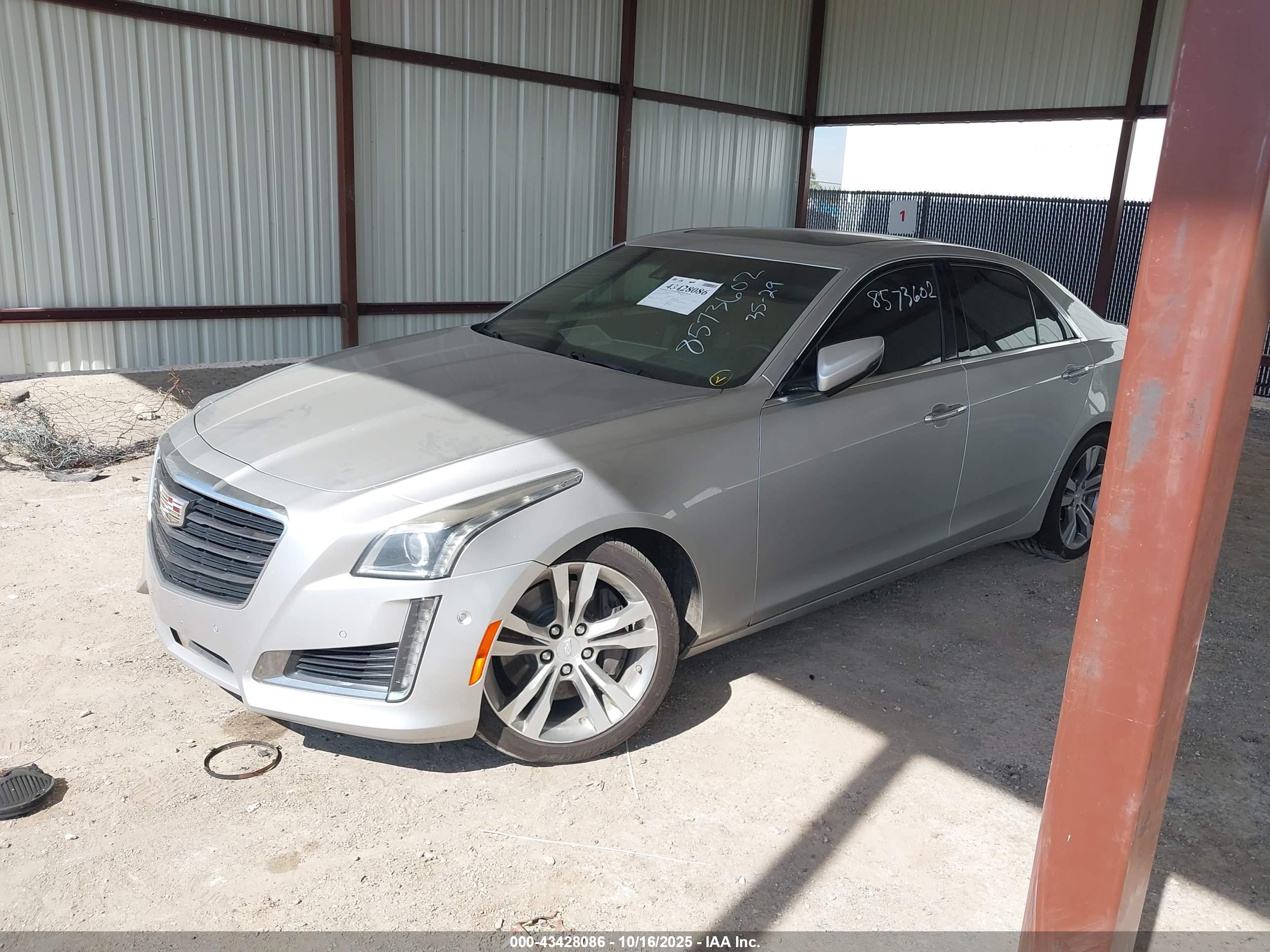 CADILLAC CTS image 2