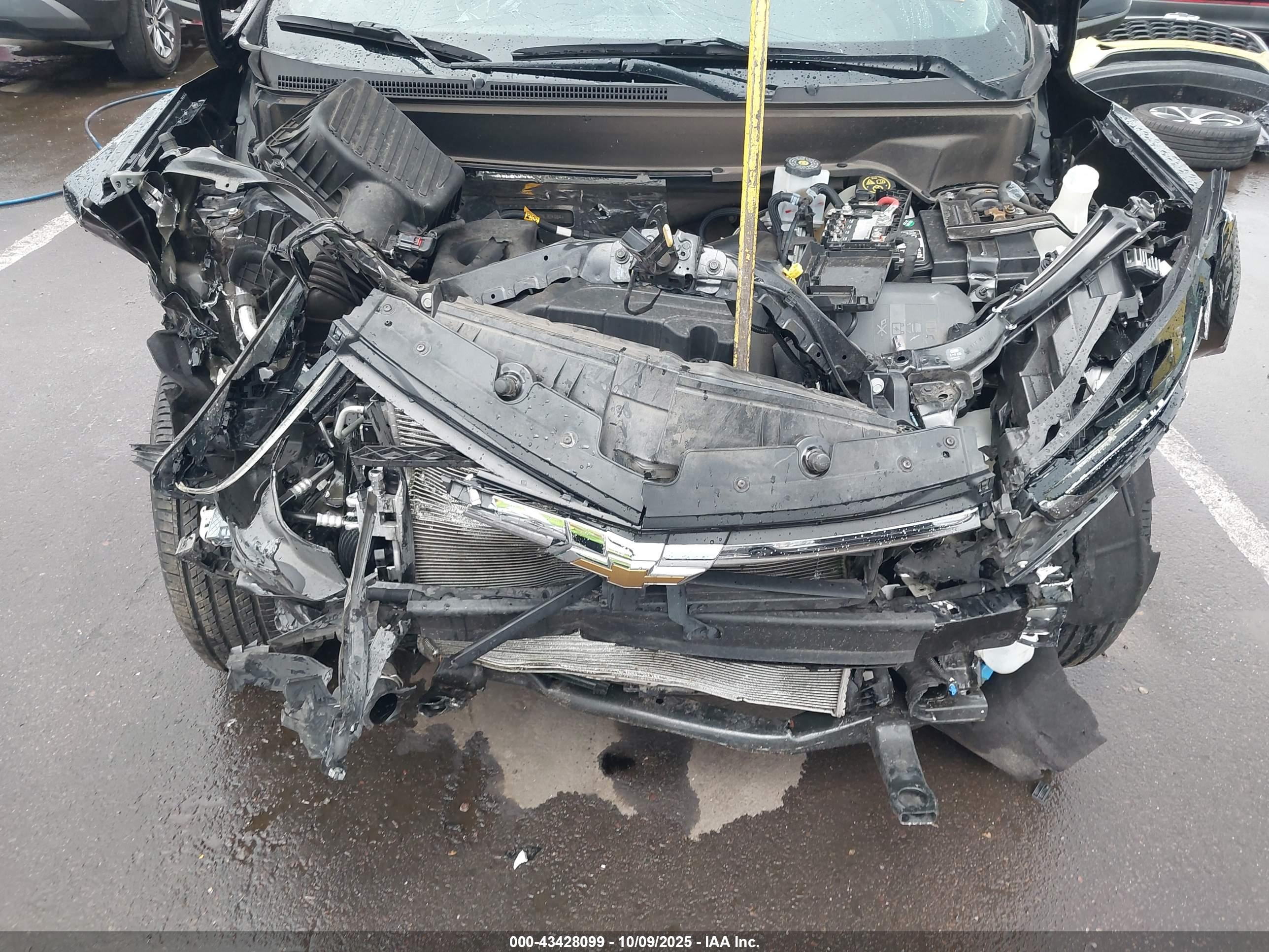 CHEVROLET EQUINOX image 10