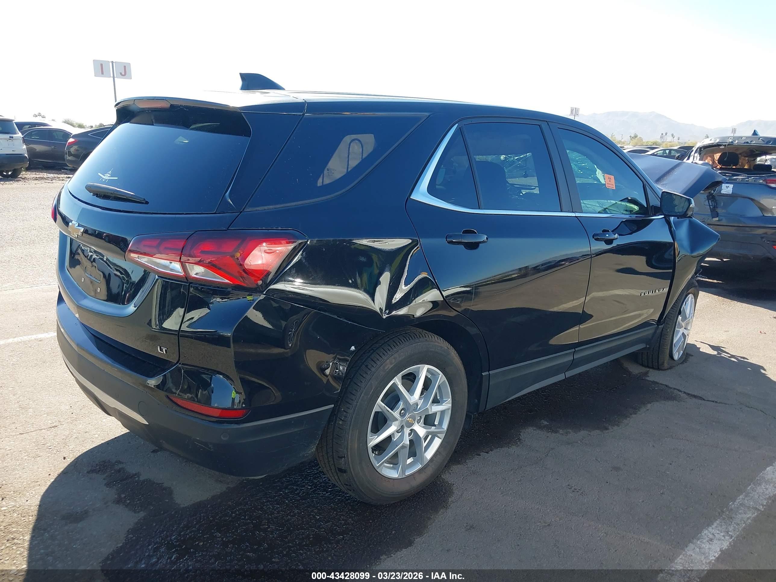 CHEVROLET EQUINOX image 4