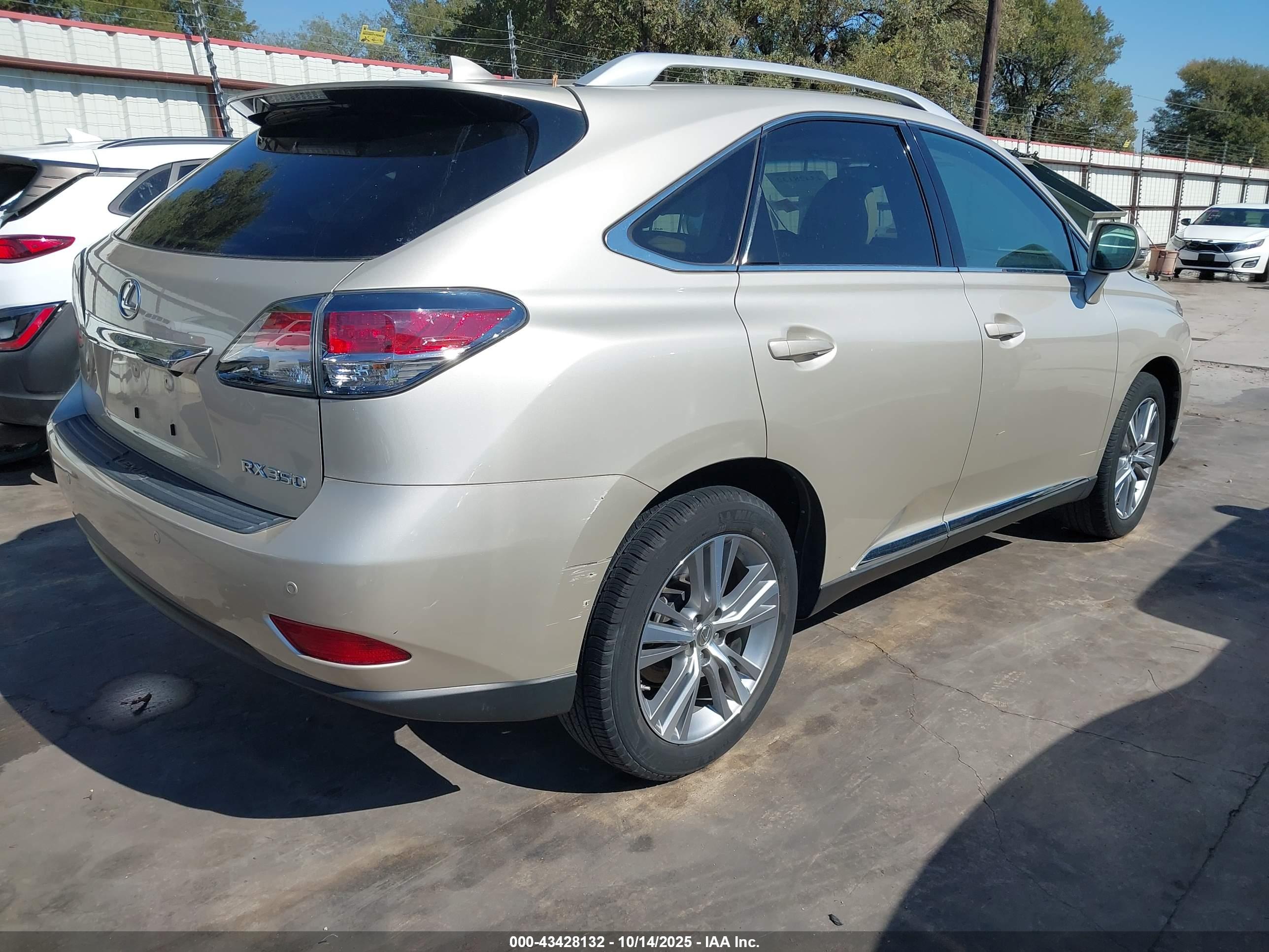 LEXUS RX image 4