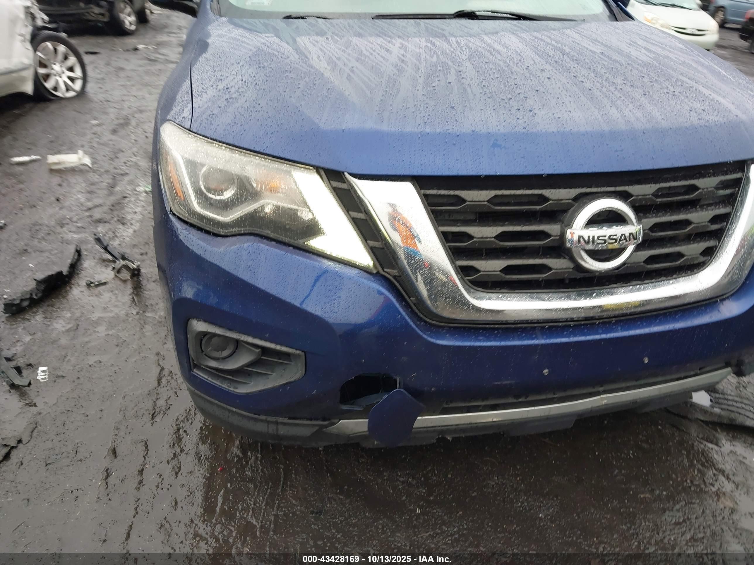 NISSAN PATHFINDER image 6