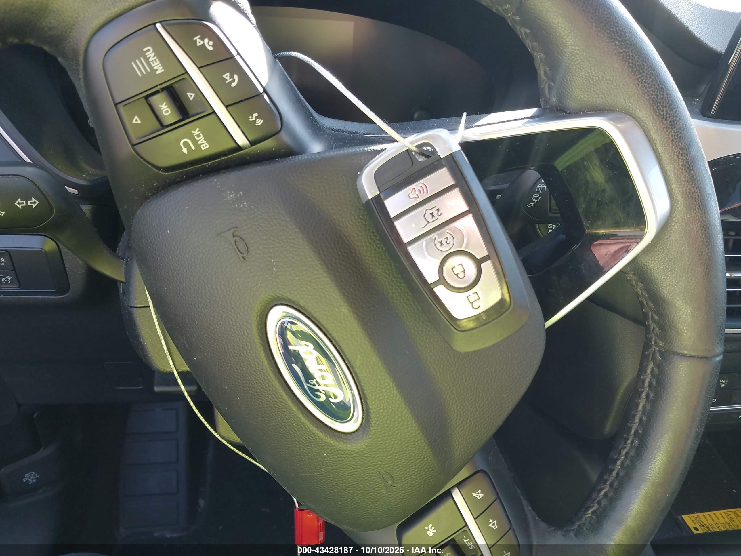 FORD ESCAPE image 11