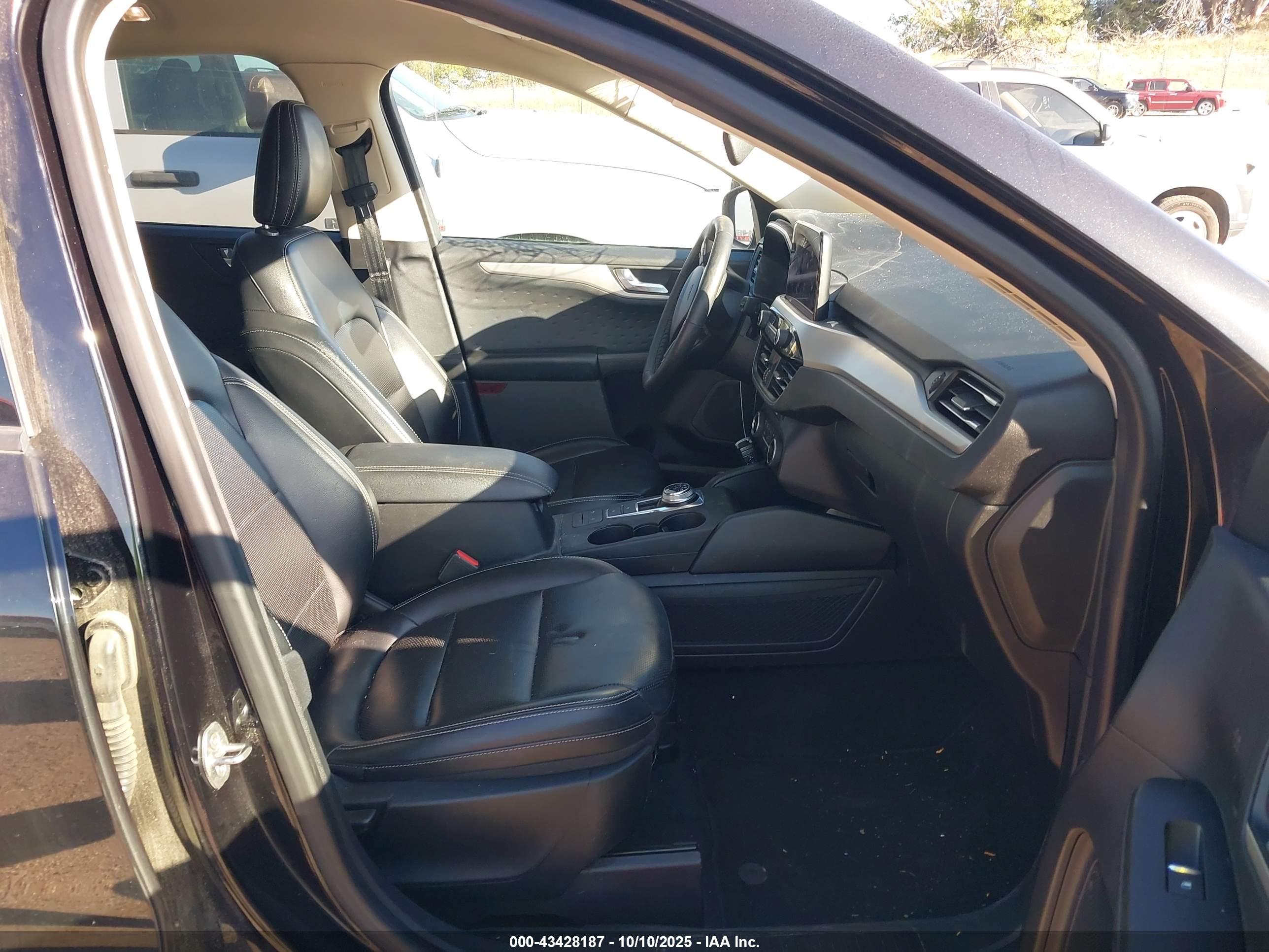 FORD ESCAPE image 5