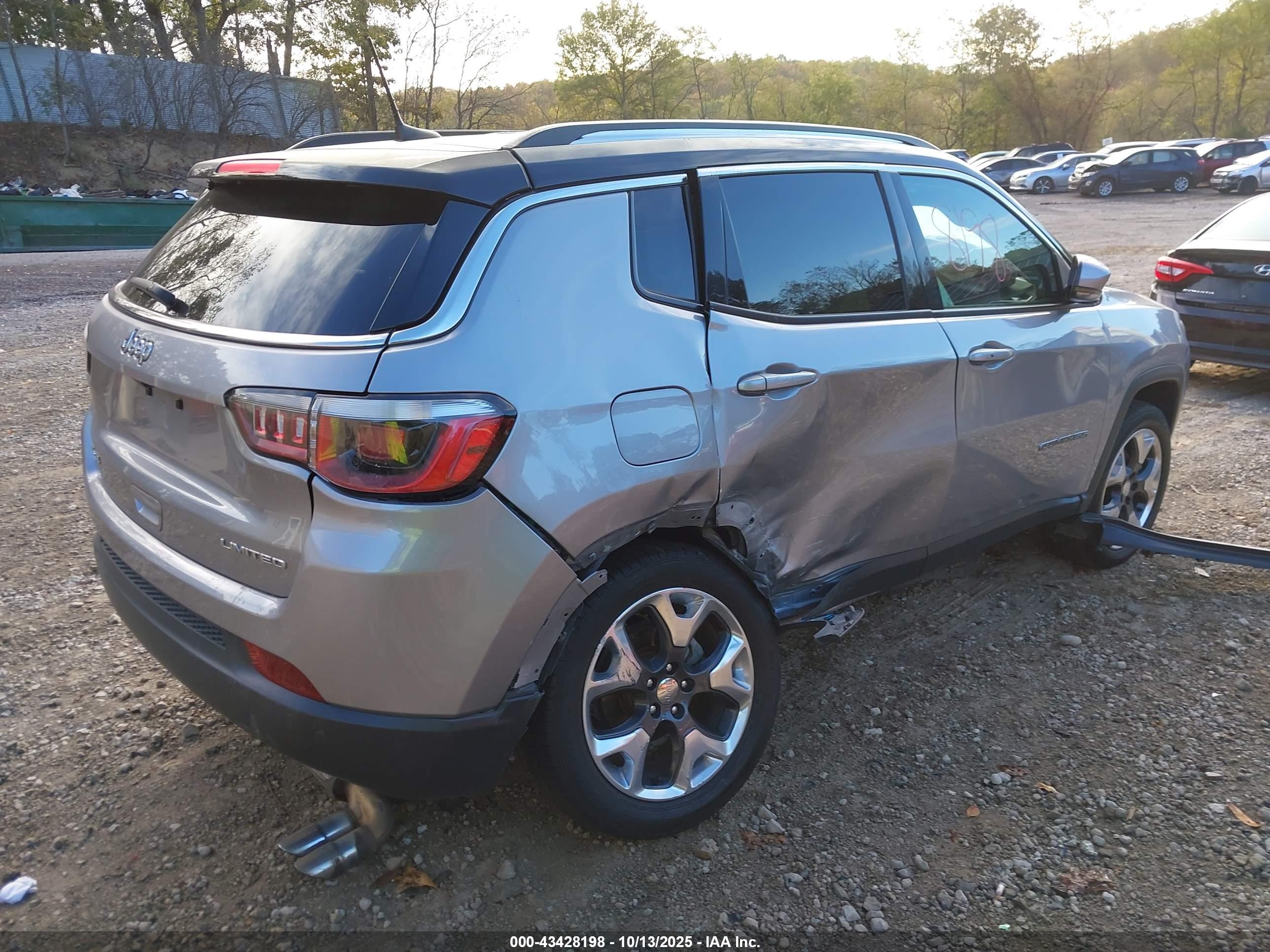 JEEP COMPASS image 4