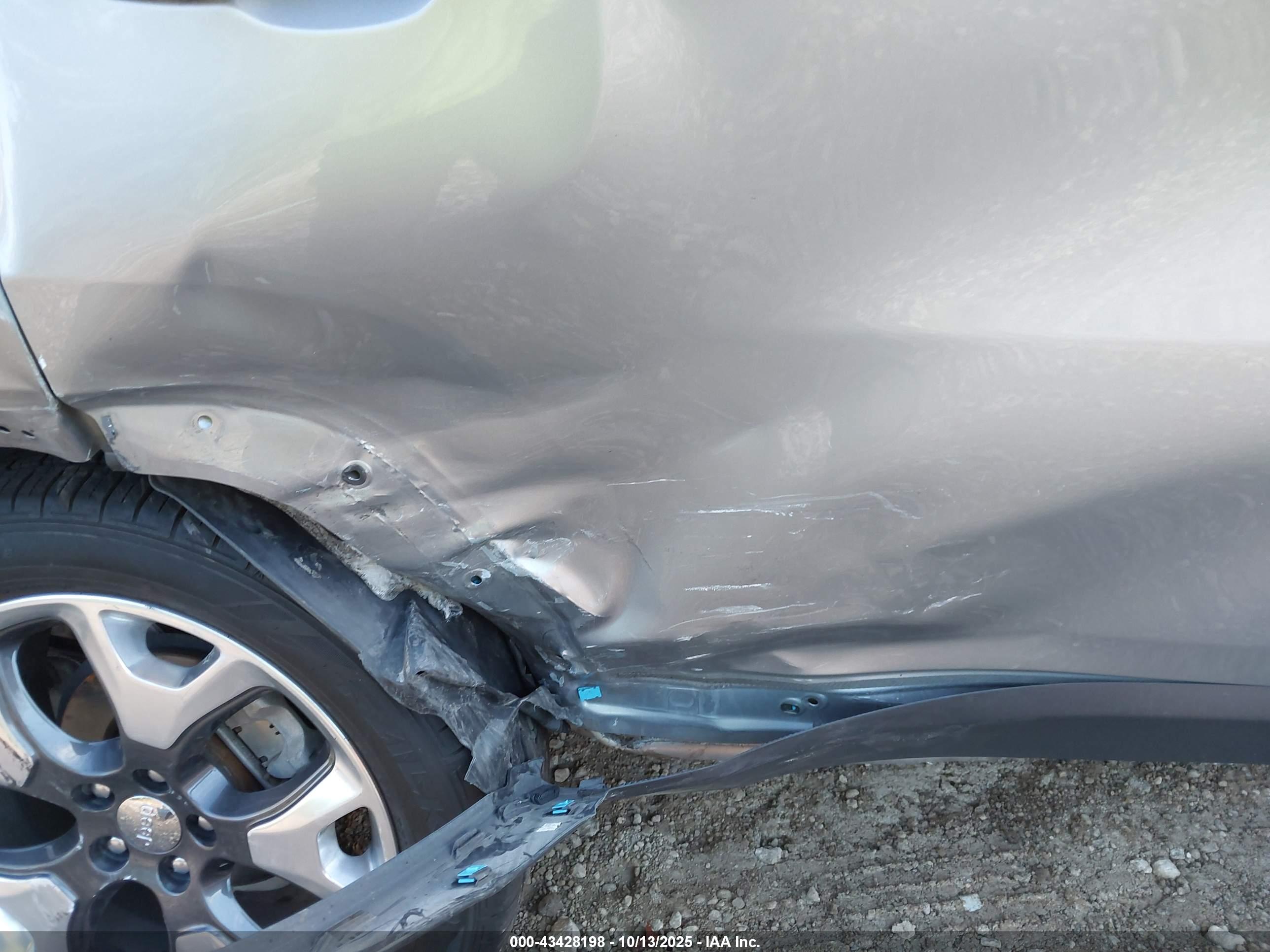 JEEP COMPASS image 8