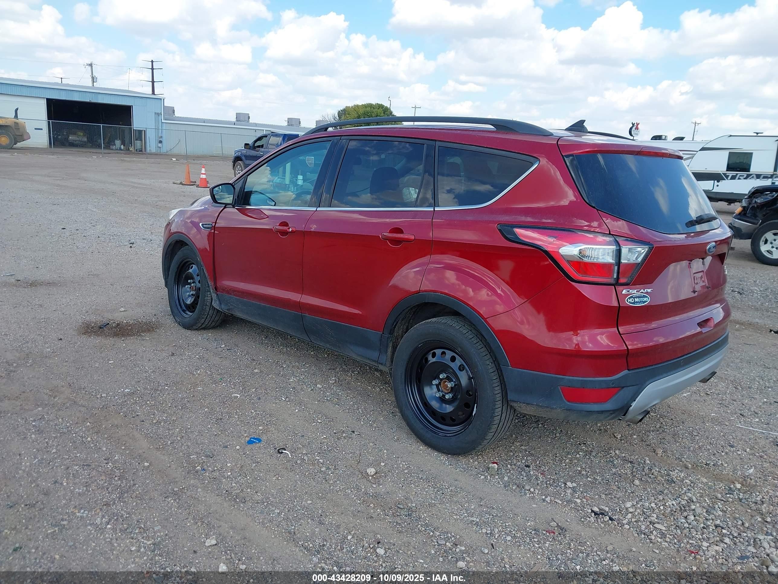 FORD ESCAPE image 3