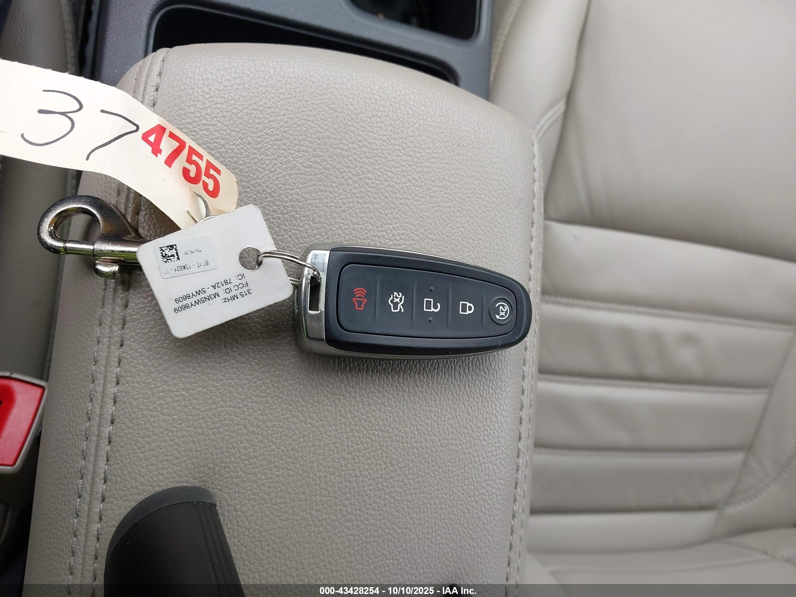FORD ESCAPE image 11