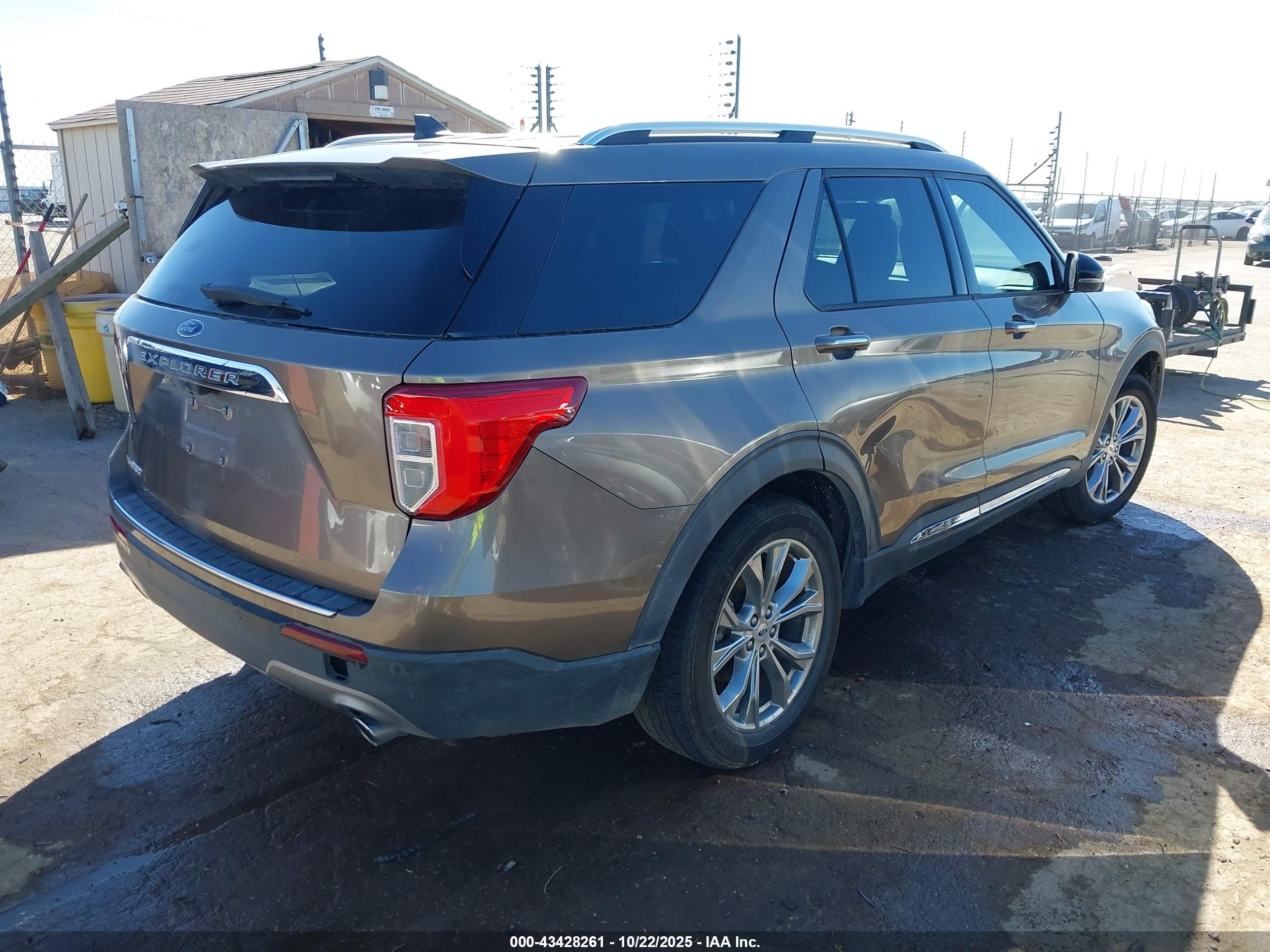 FORD EXPLORER image 4
