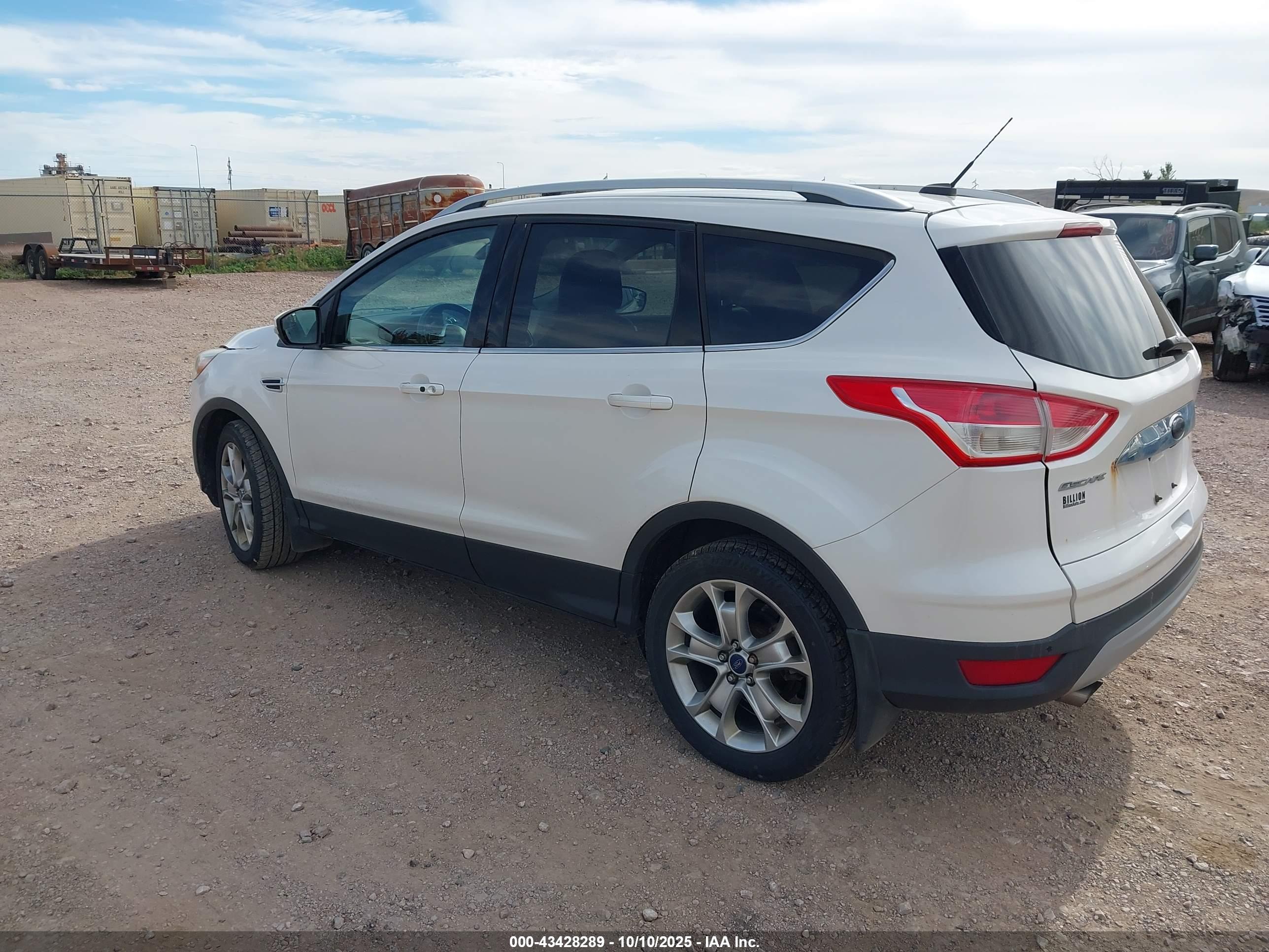 FORD ESCAPE image 3