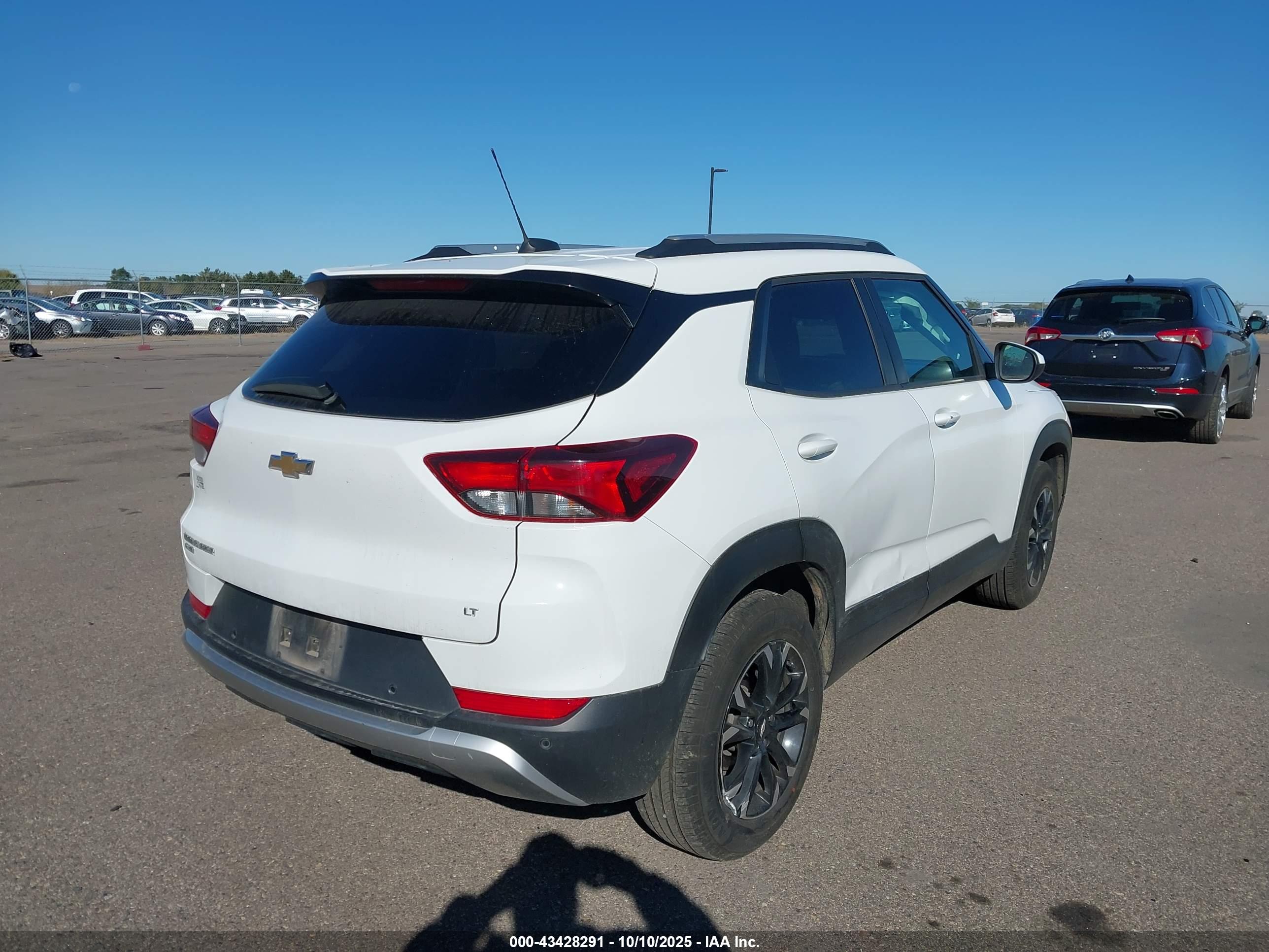 CHEVROLET TRAILBLAZER image 4