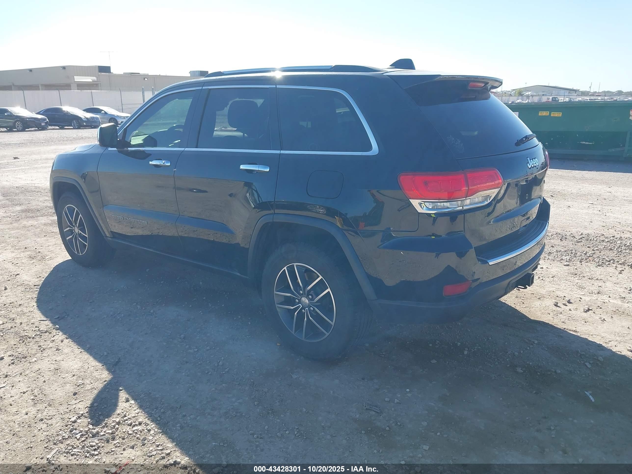 JEEP GRAND image 3