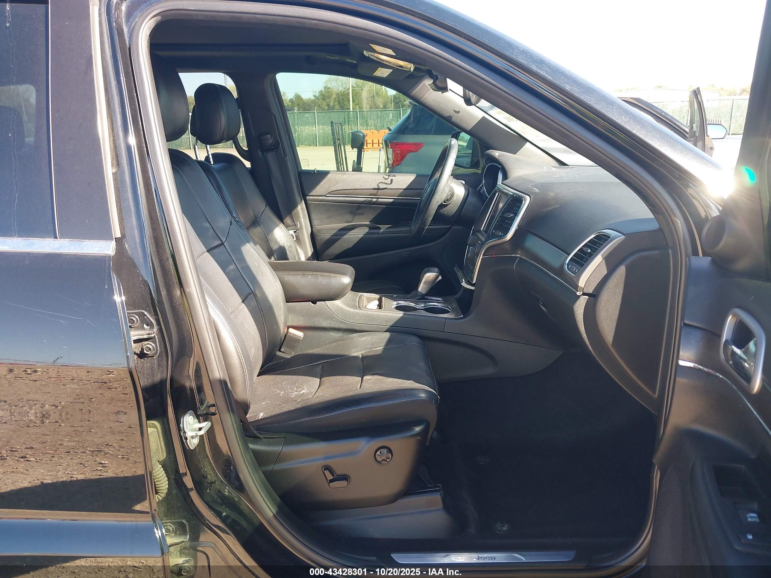 JEEP GRAND image 5