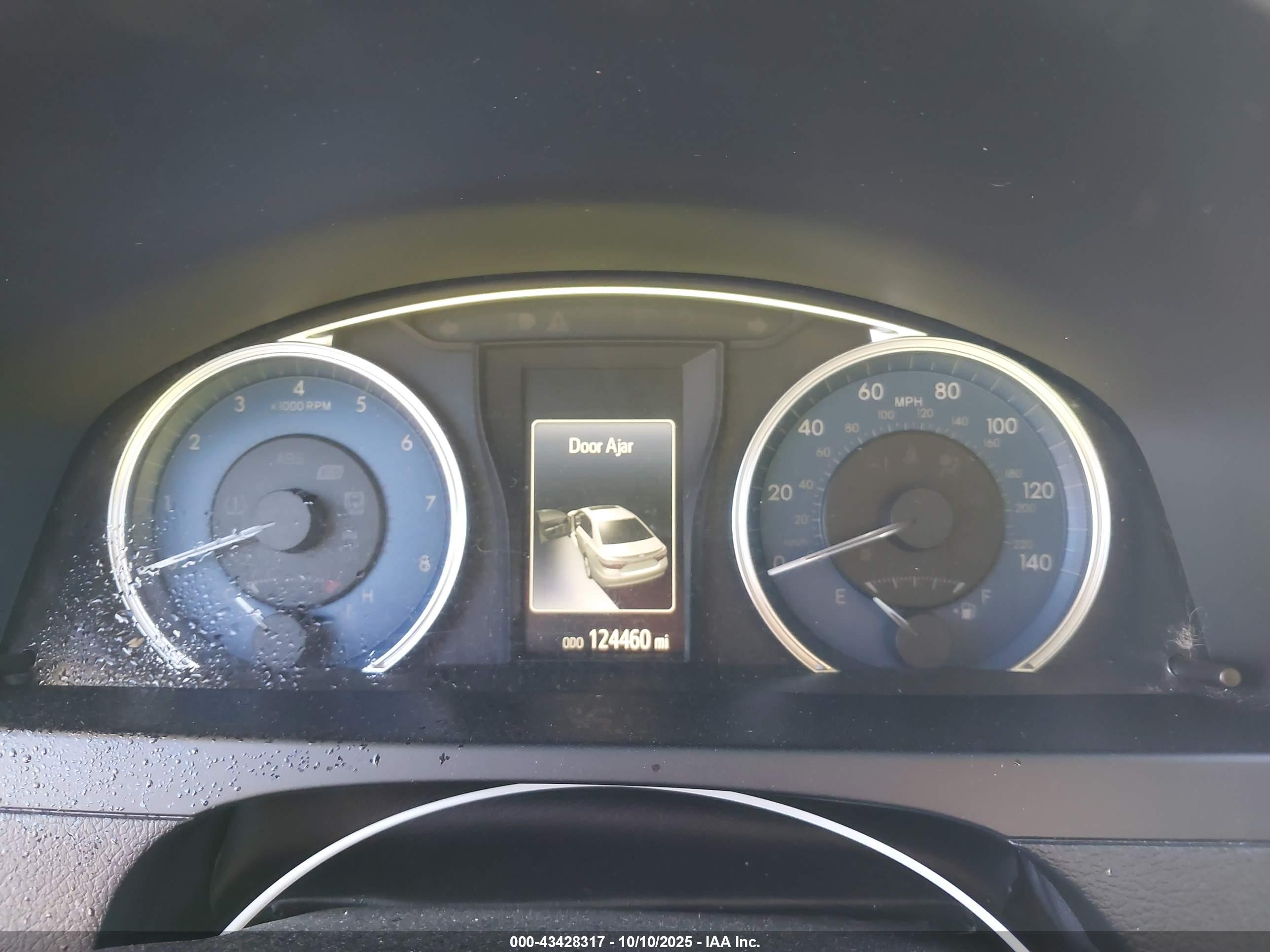 TOYOTA CAMRY image 7