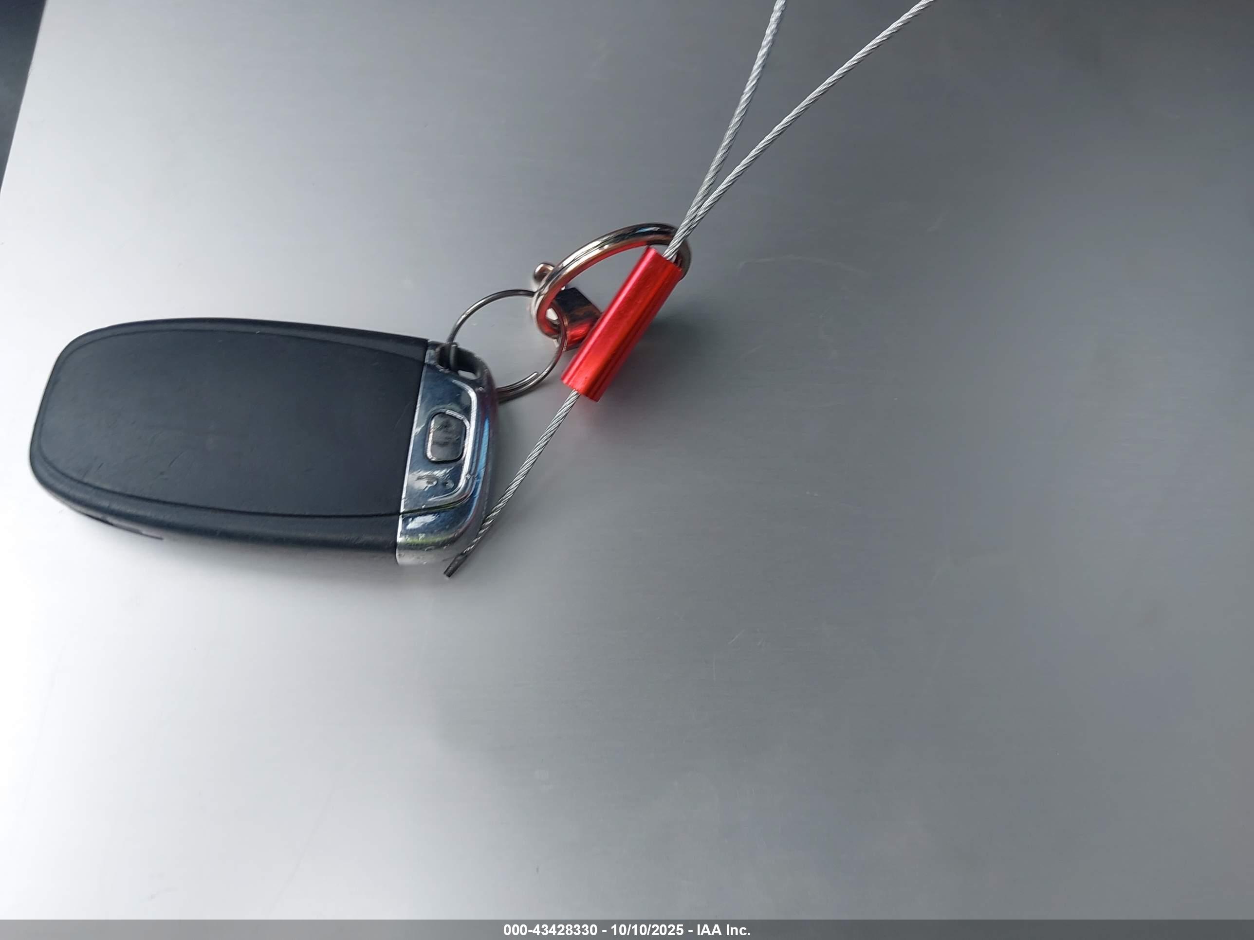 AUDI A4 image 11