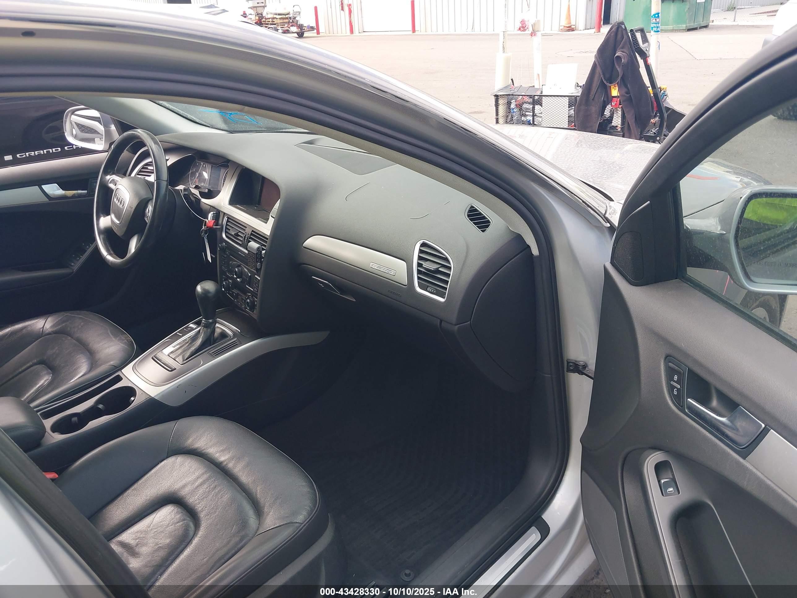 AUDI A4 image 5