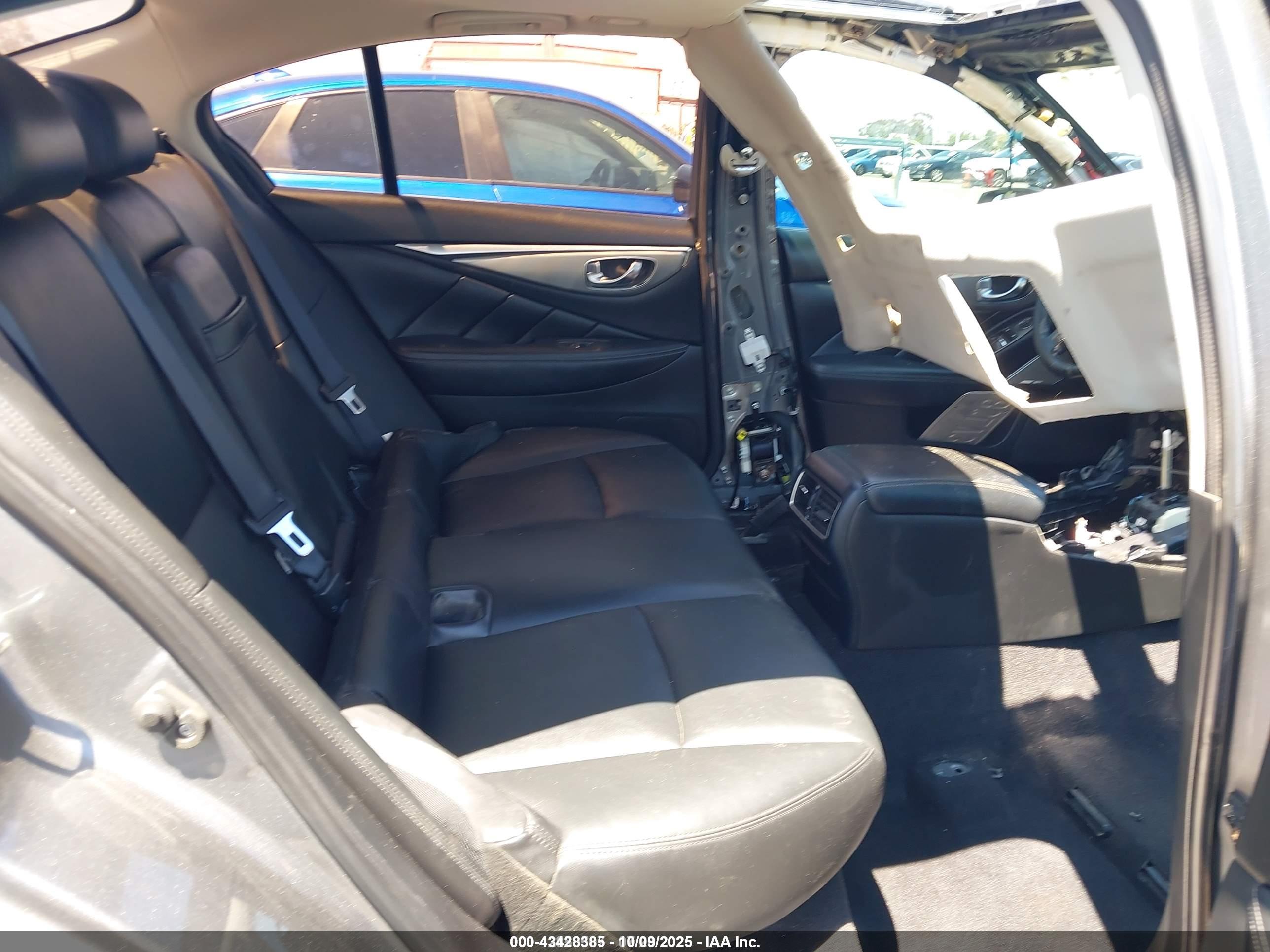 INFINITI Q50 image 8