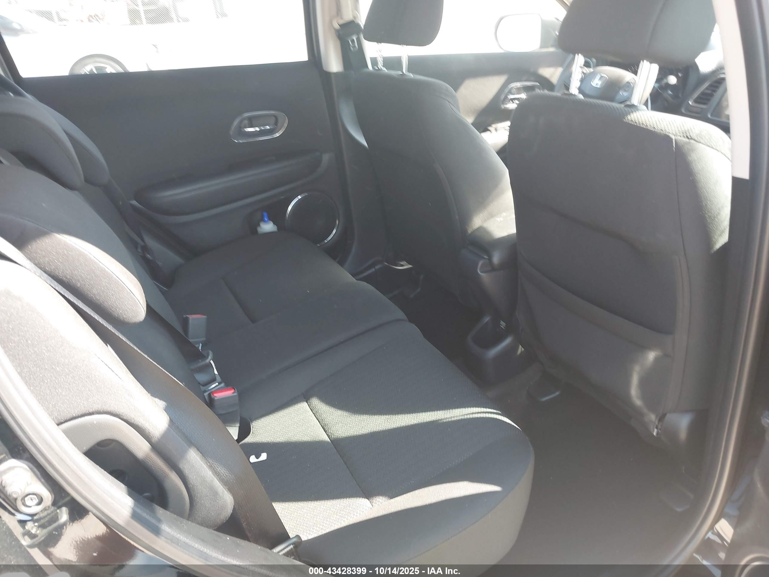 HONDA HR-V image 8