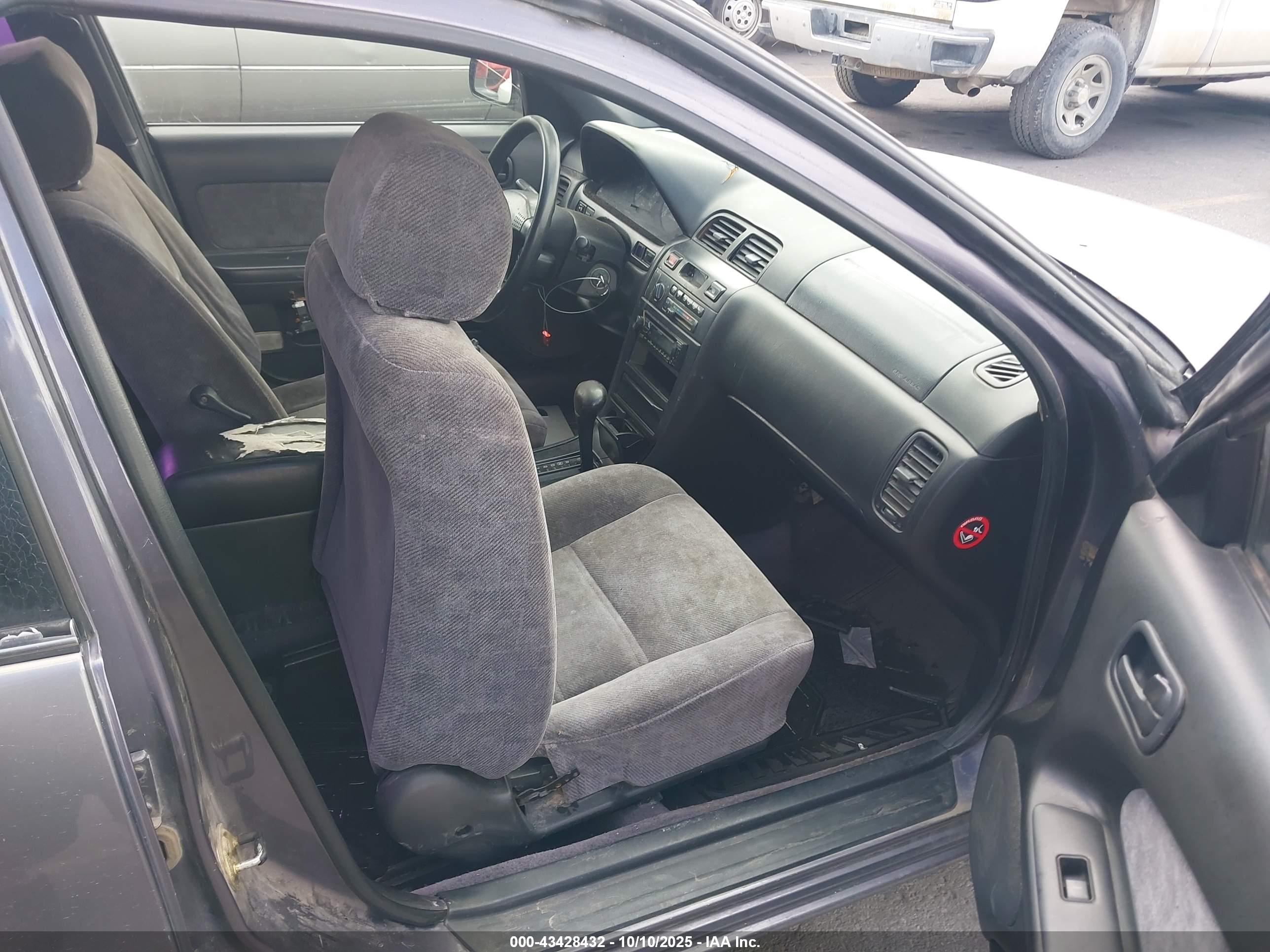 NISSAN MAXIMA image 5
