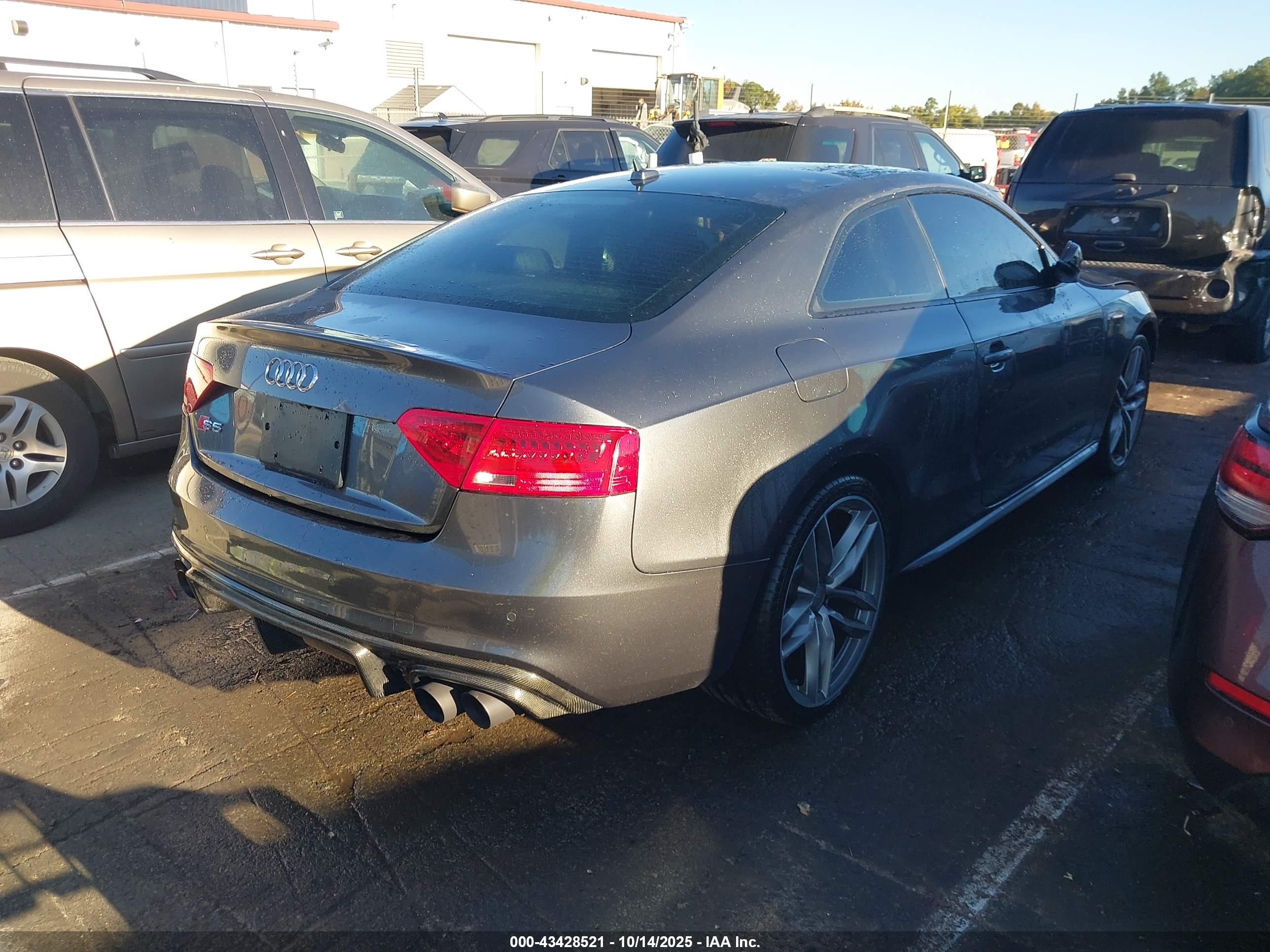 AUDI S5 image 4