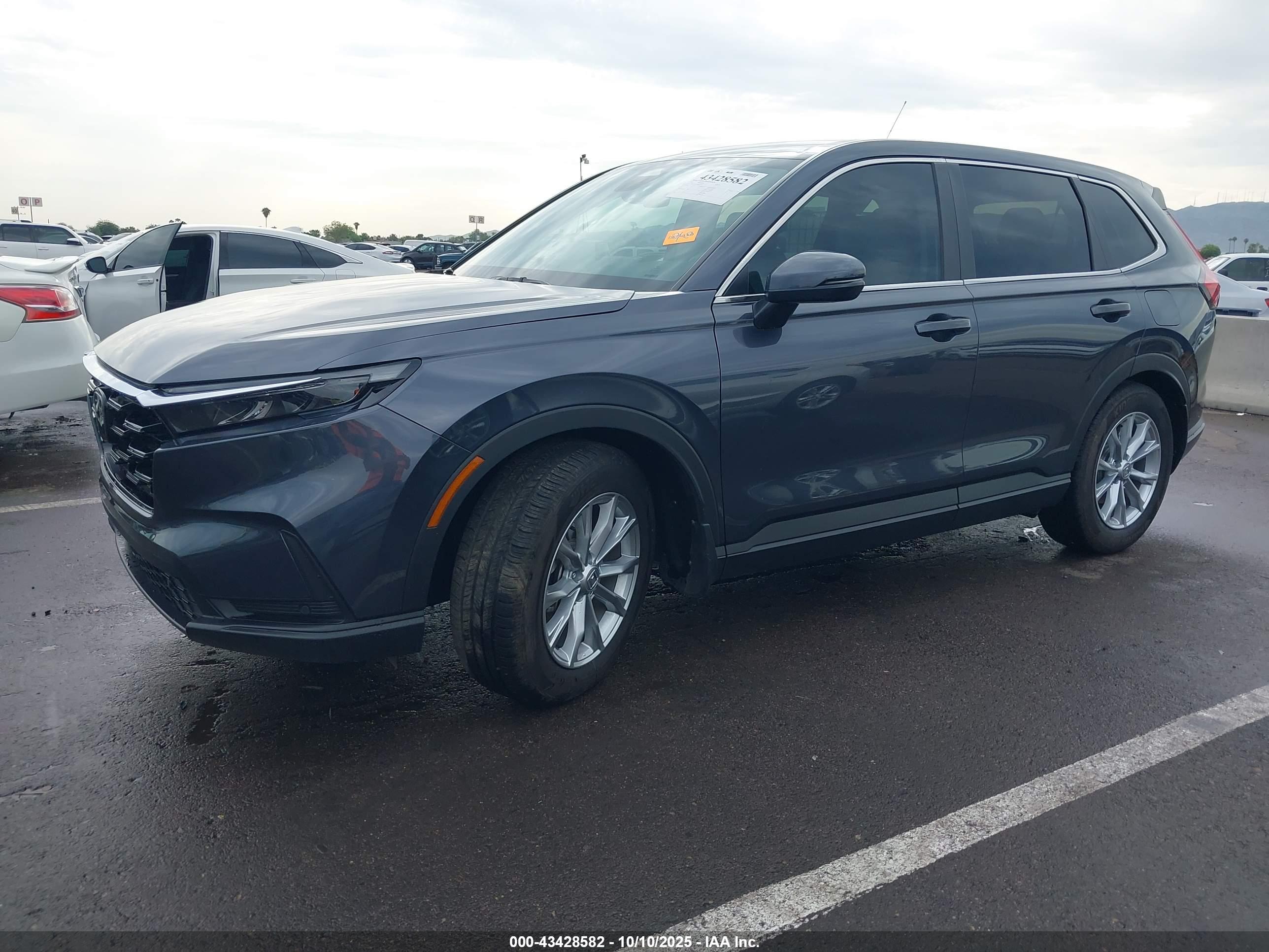 HONDA CR-V image 2