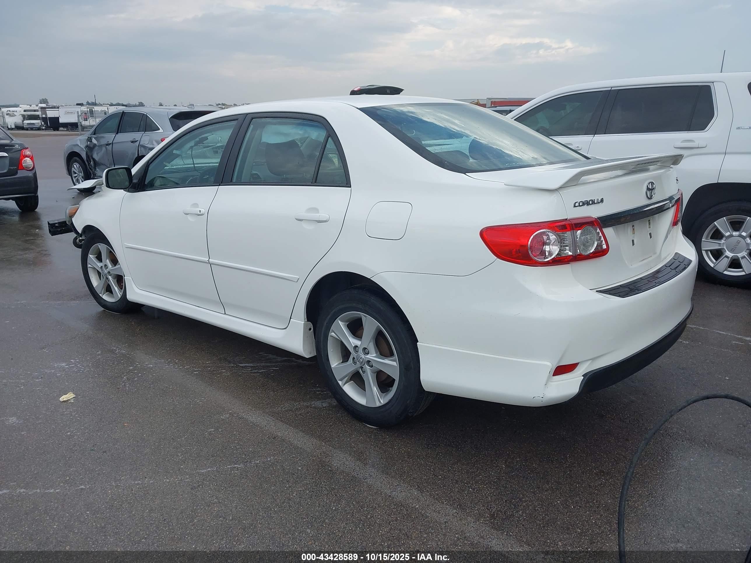 TOYOTA COROLLA image 3