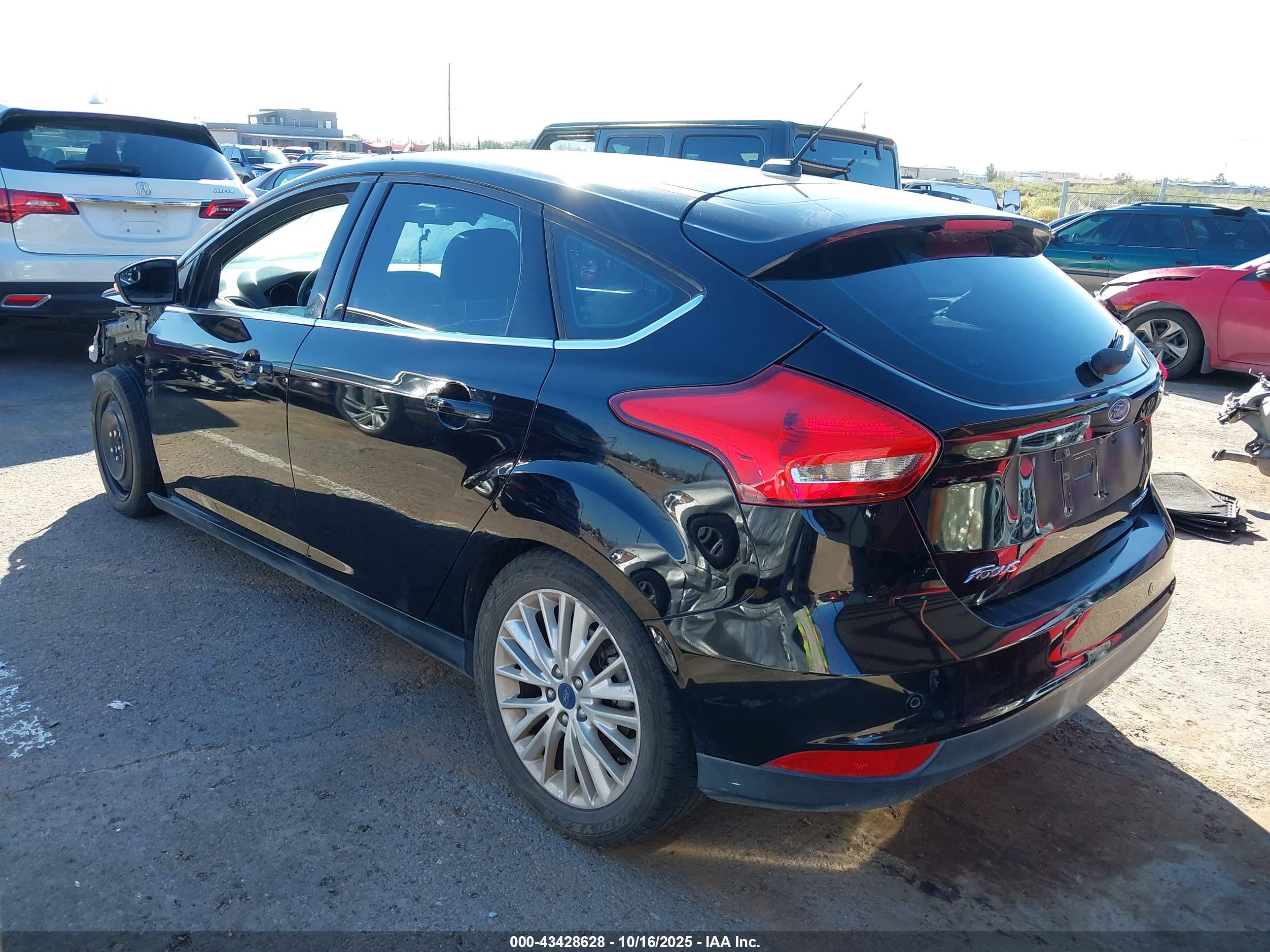 FORD FOCUS image 3