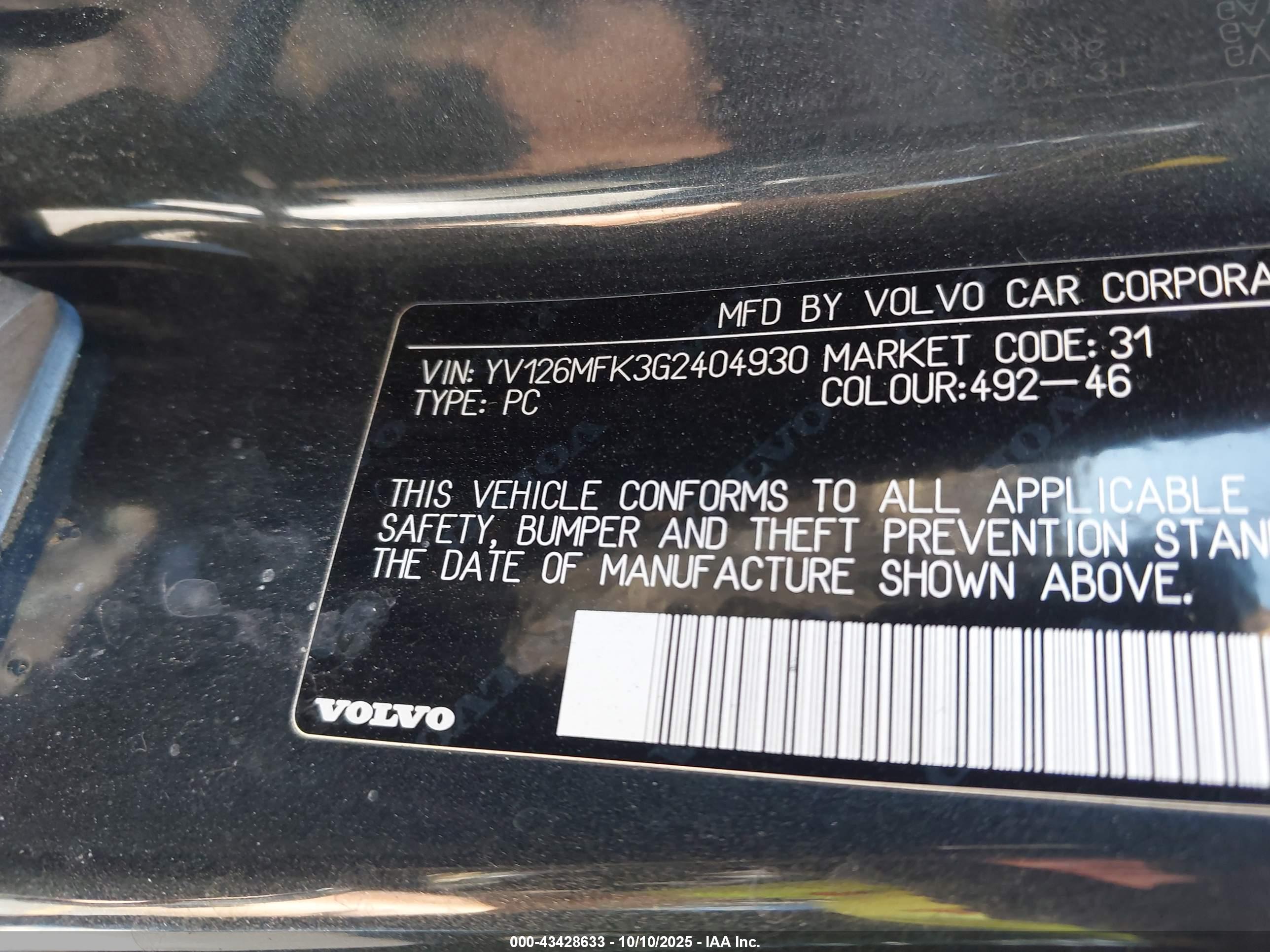 VOLVO S60 image 9