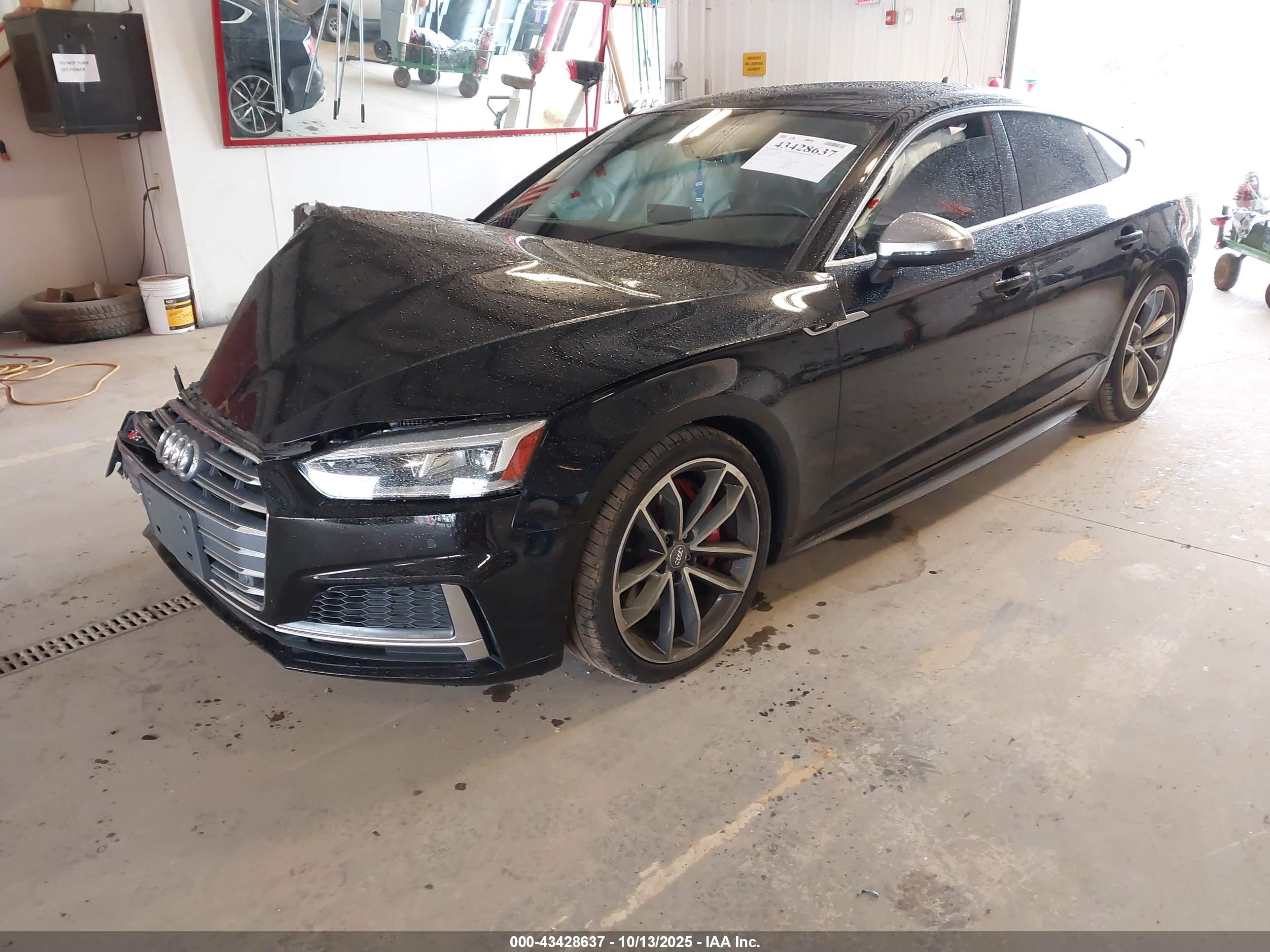 AUDI S5 image 2