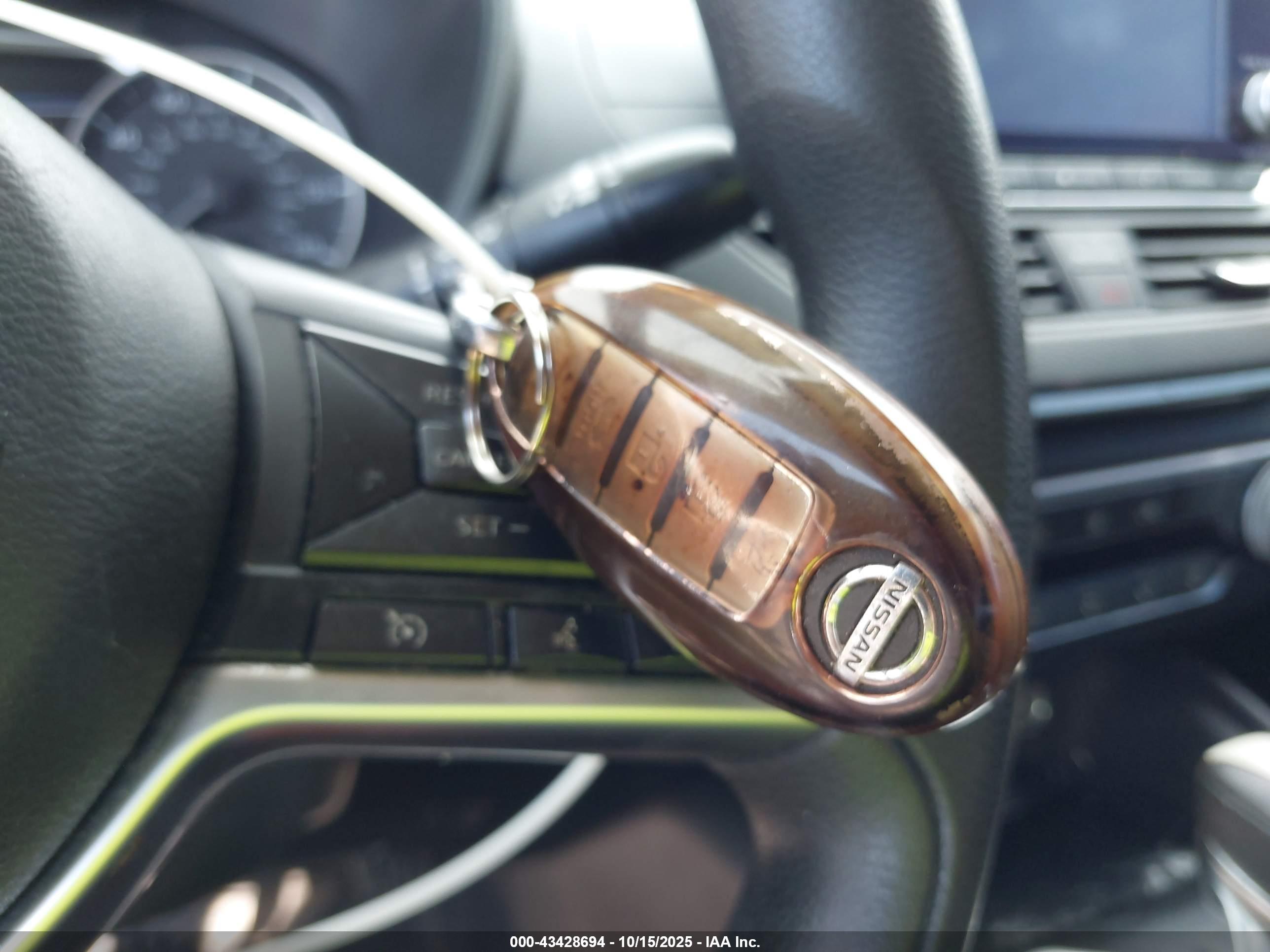 NISSAN ALTIMA image 11