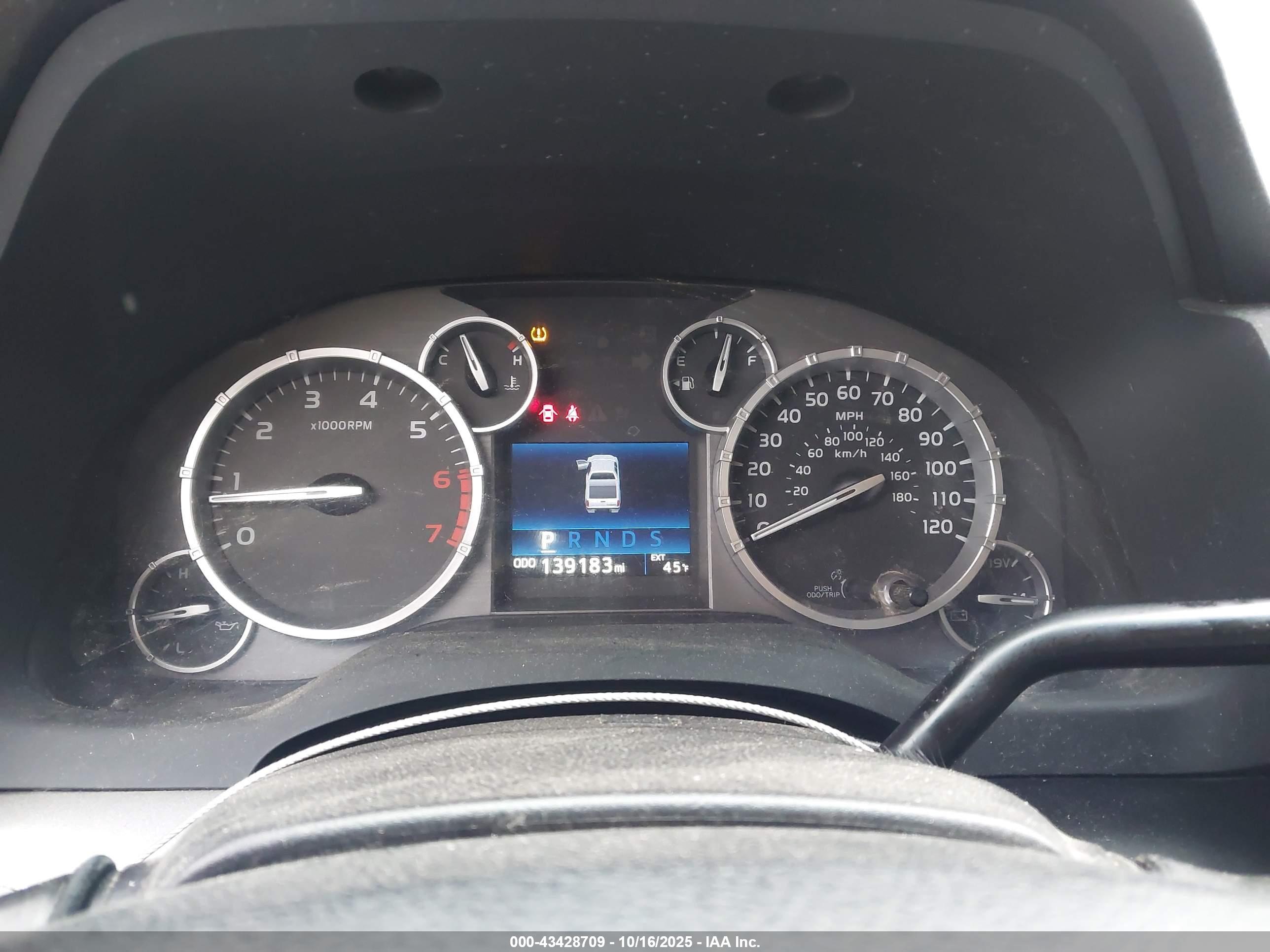 TOYOTA TUNDRA image 7