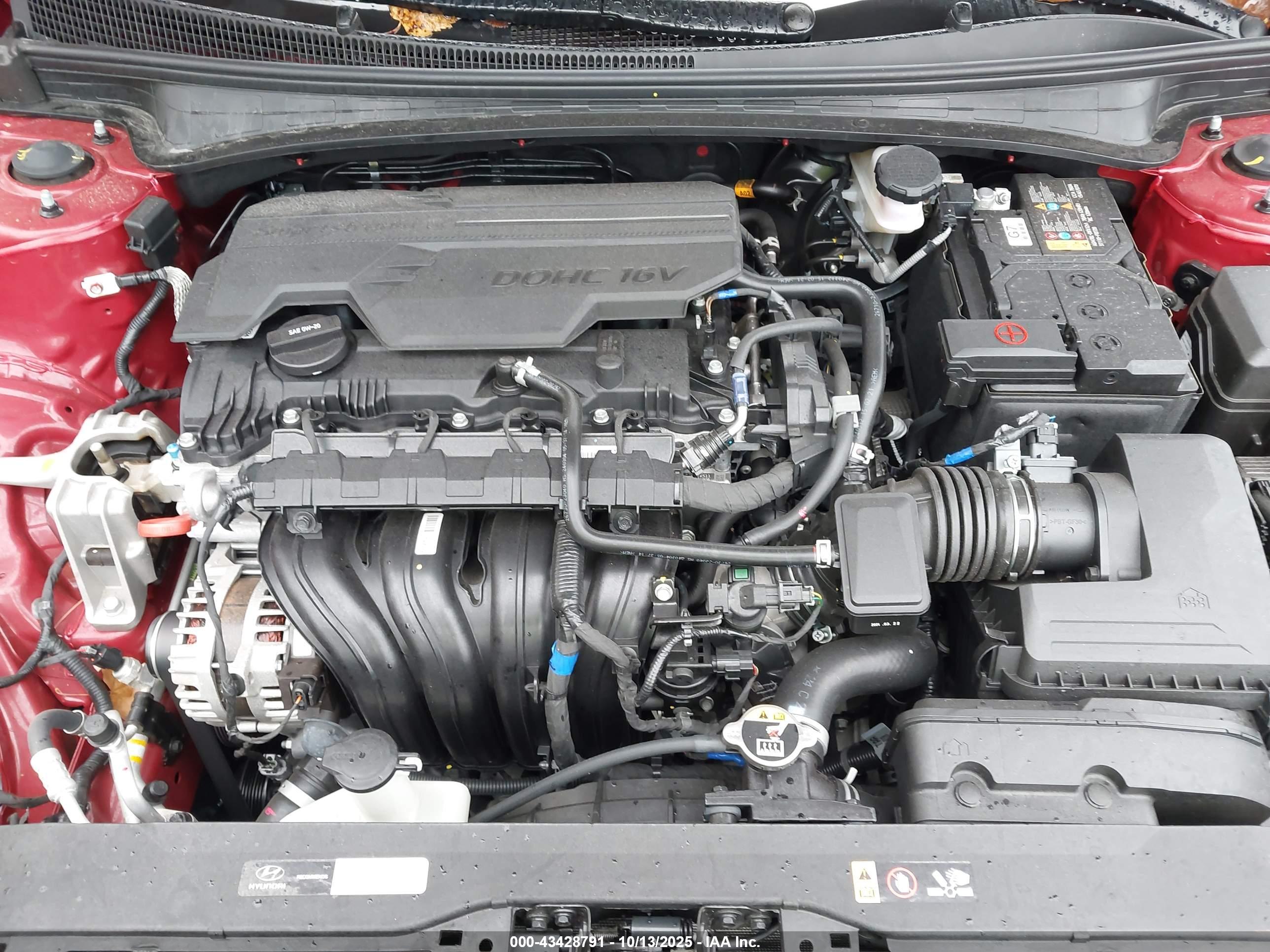 HYUNDAI ELANTRA image 10