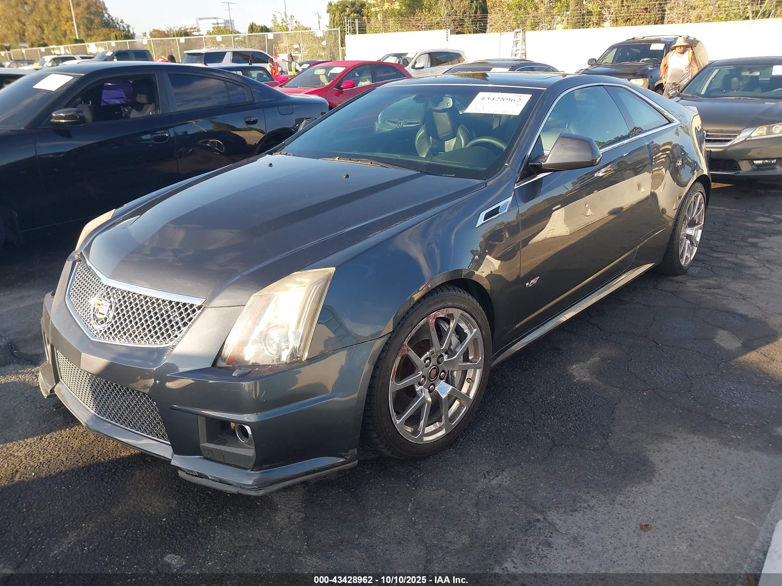 CADILLAC CTS-V image 2