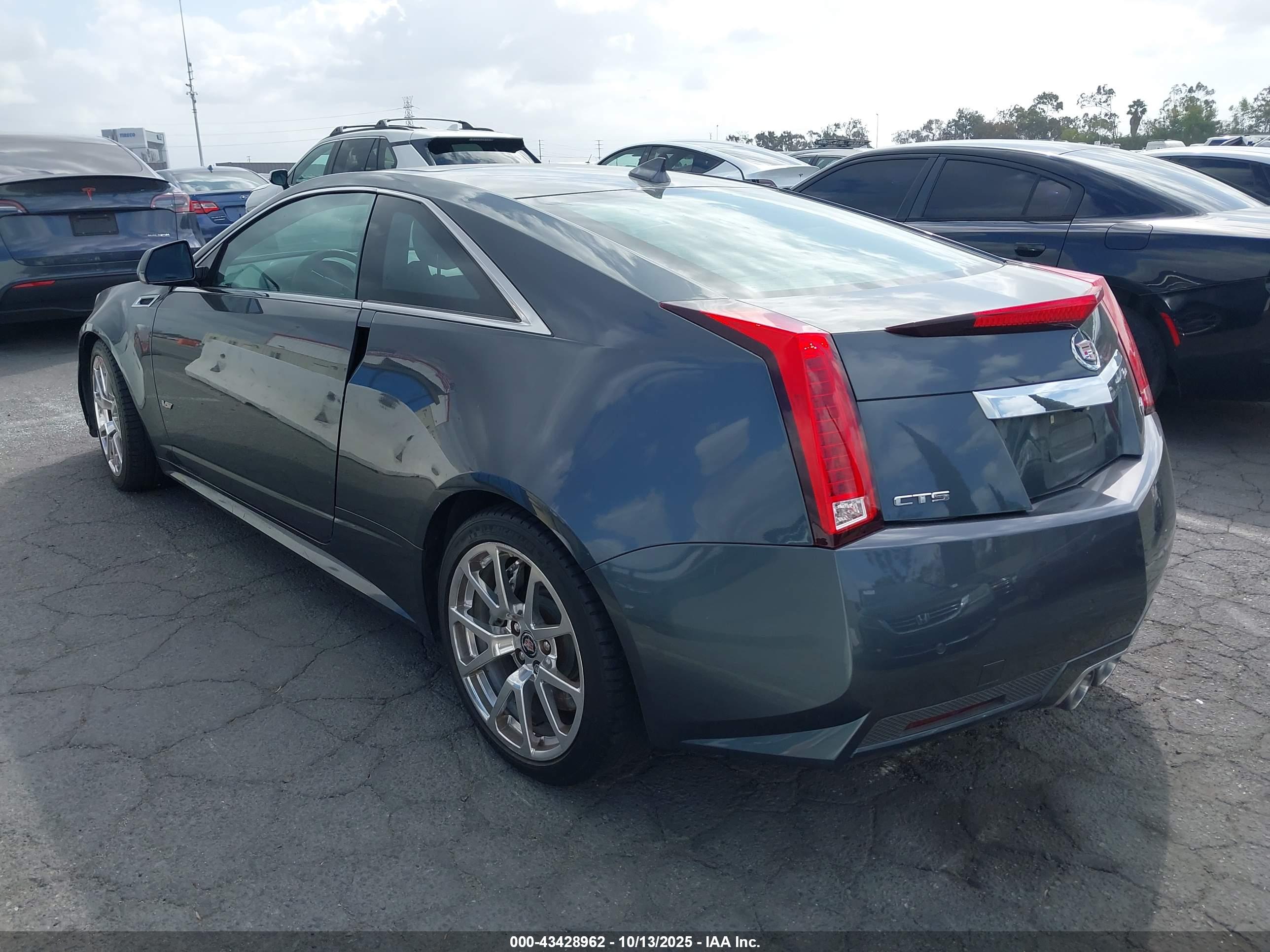 CADILLAC CTS-V image 3