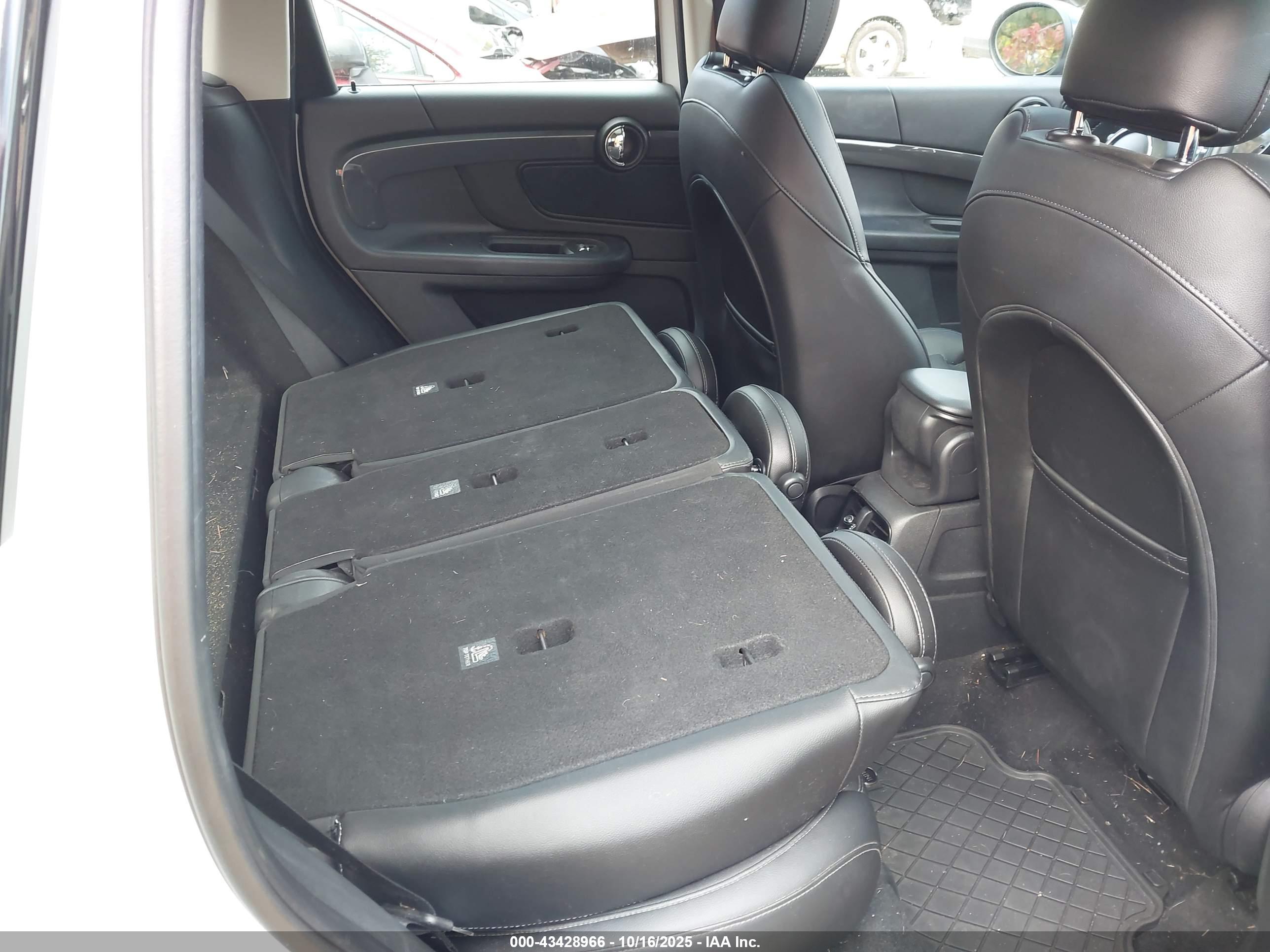 MINI COUNTRYMAN image 8